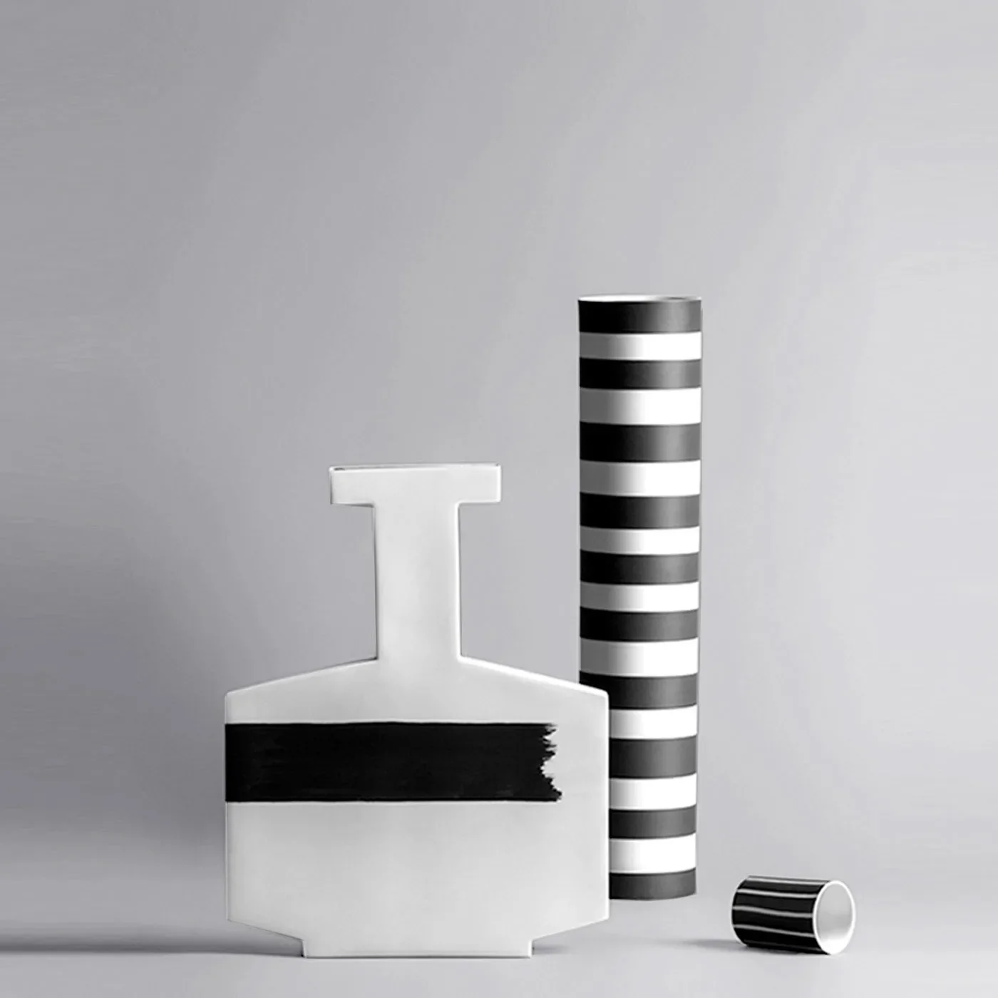 KOSE MILANO | GRECALE DECO BLACK AND WHITE VASE | $995.00 - Image 2