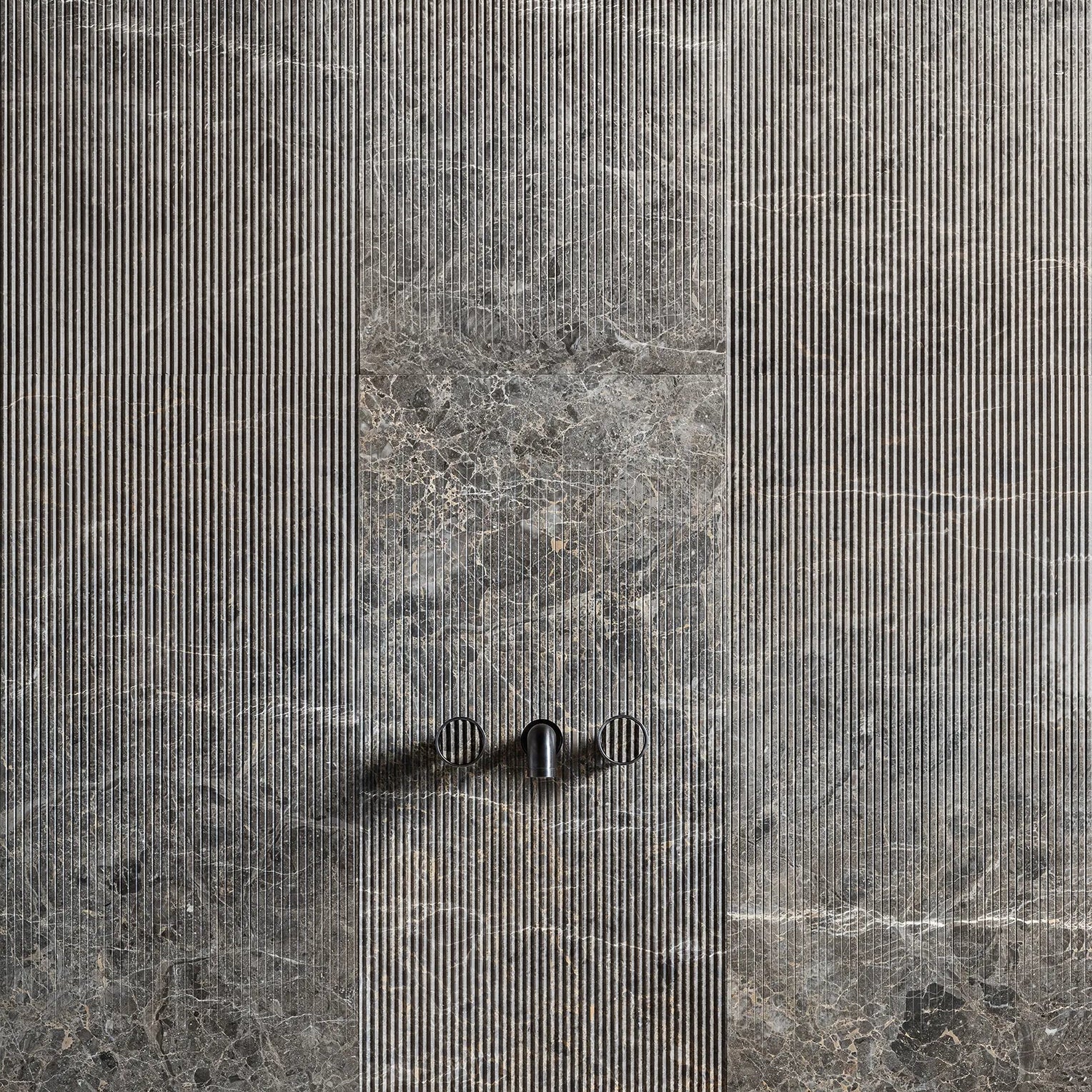 LUCE DI CARRARA | PEAK FADE | $1,260.38 - $1,912.30 - Image 1
