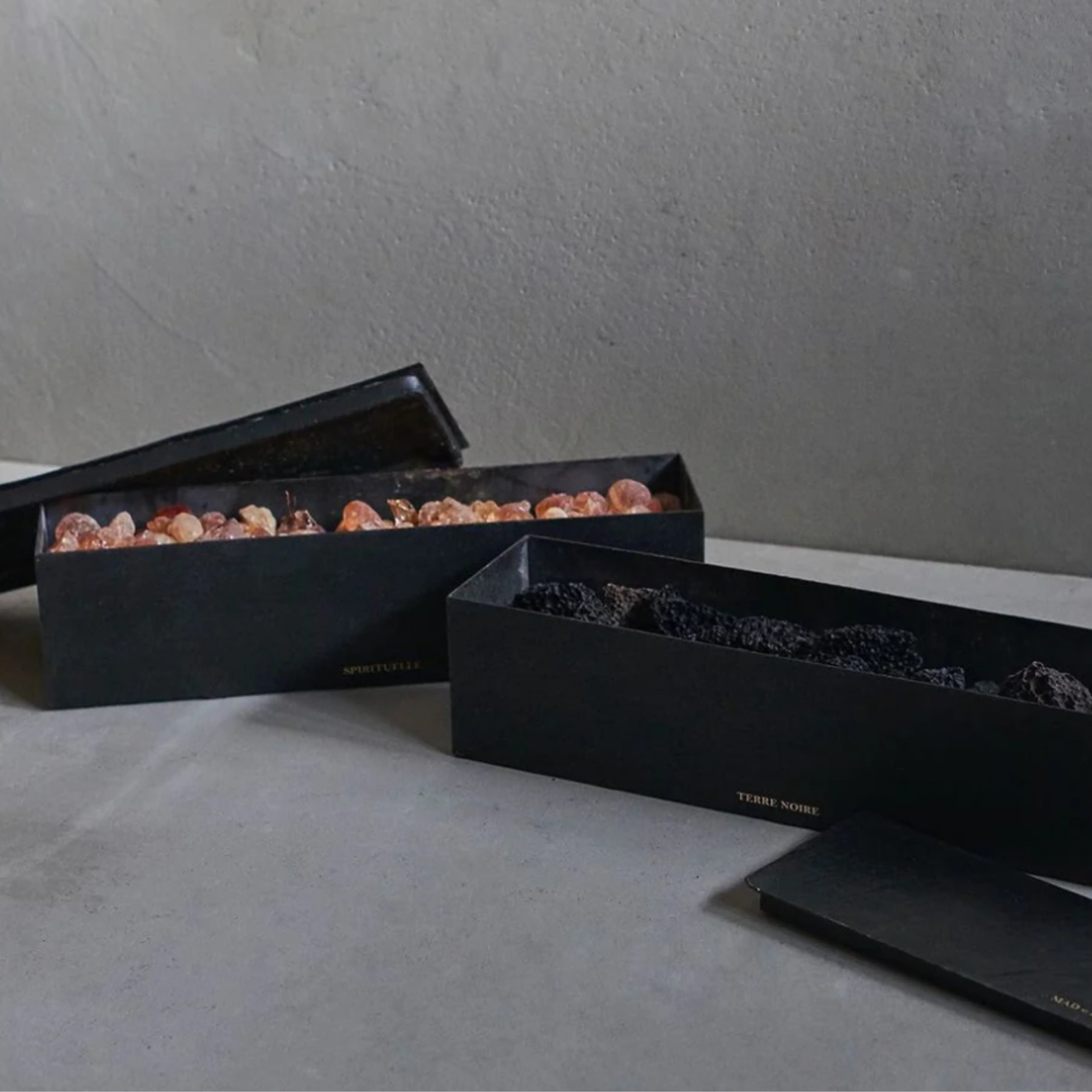 MAD ET LEN I BLACK BOX POTPOURRI WITH SODALITE CRYSTALS | $390.00 - Image 2