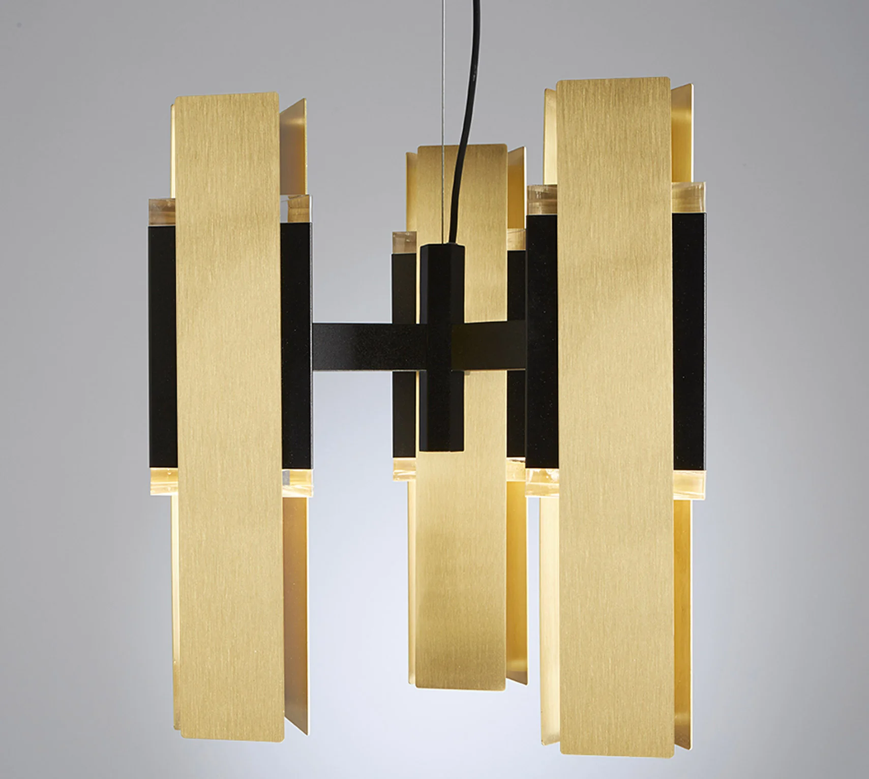 EXVALIBUR CHANDELIER 559.23 BY TOOY $3,300.00 - Image 2
