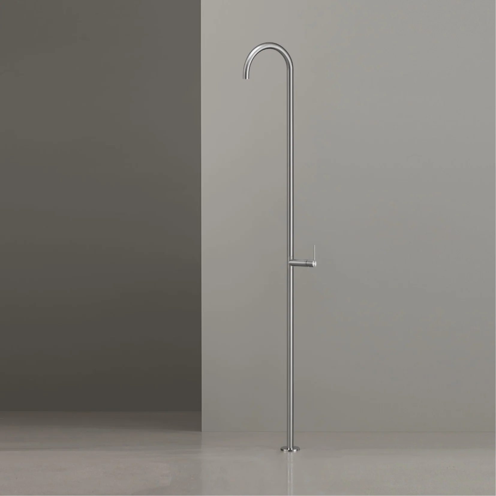 INV160 | Free-standing outdoor shower | ,825.00 – ,365.00