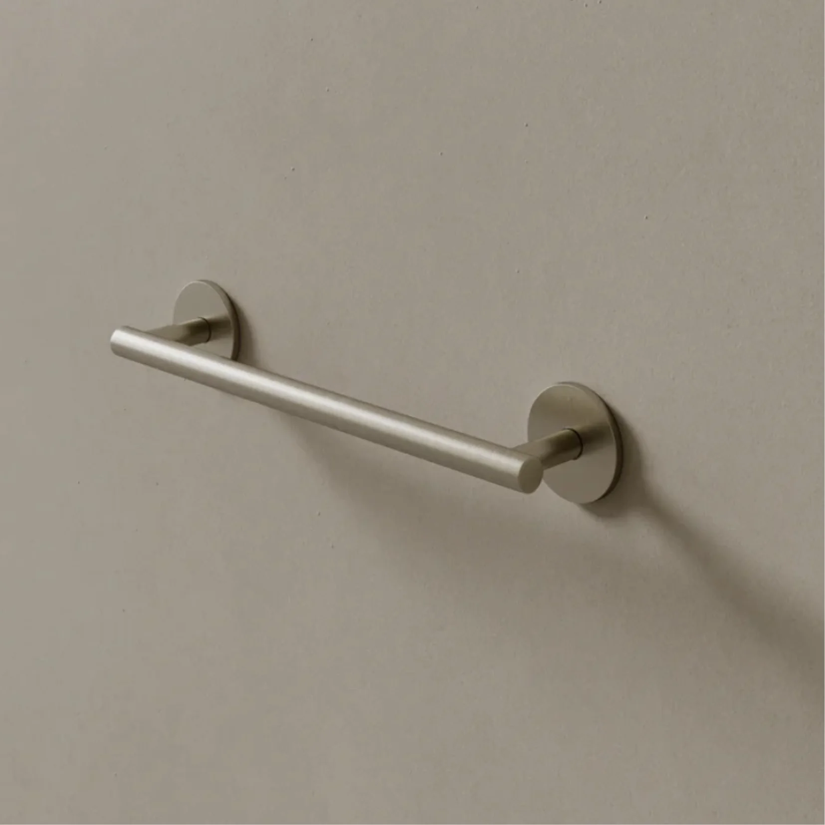 ELEMENTO BATH | 16" STRAIGHT TOWEL ROD | $309.65 - $375.96 - Image 1