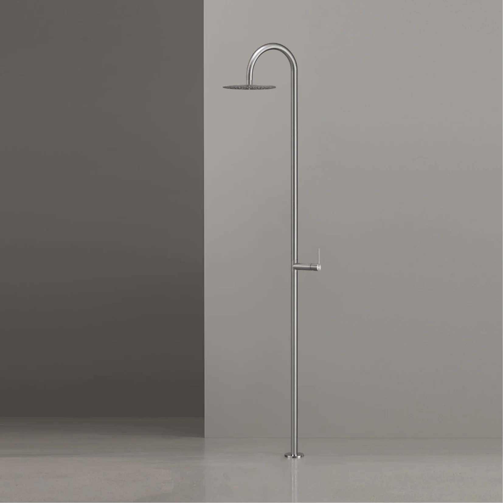 INV161 | Free-standing outdoor shower | ,565.00 – ,155.00