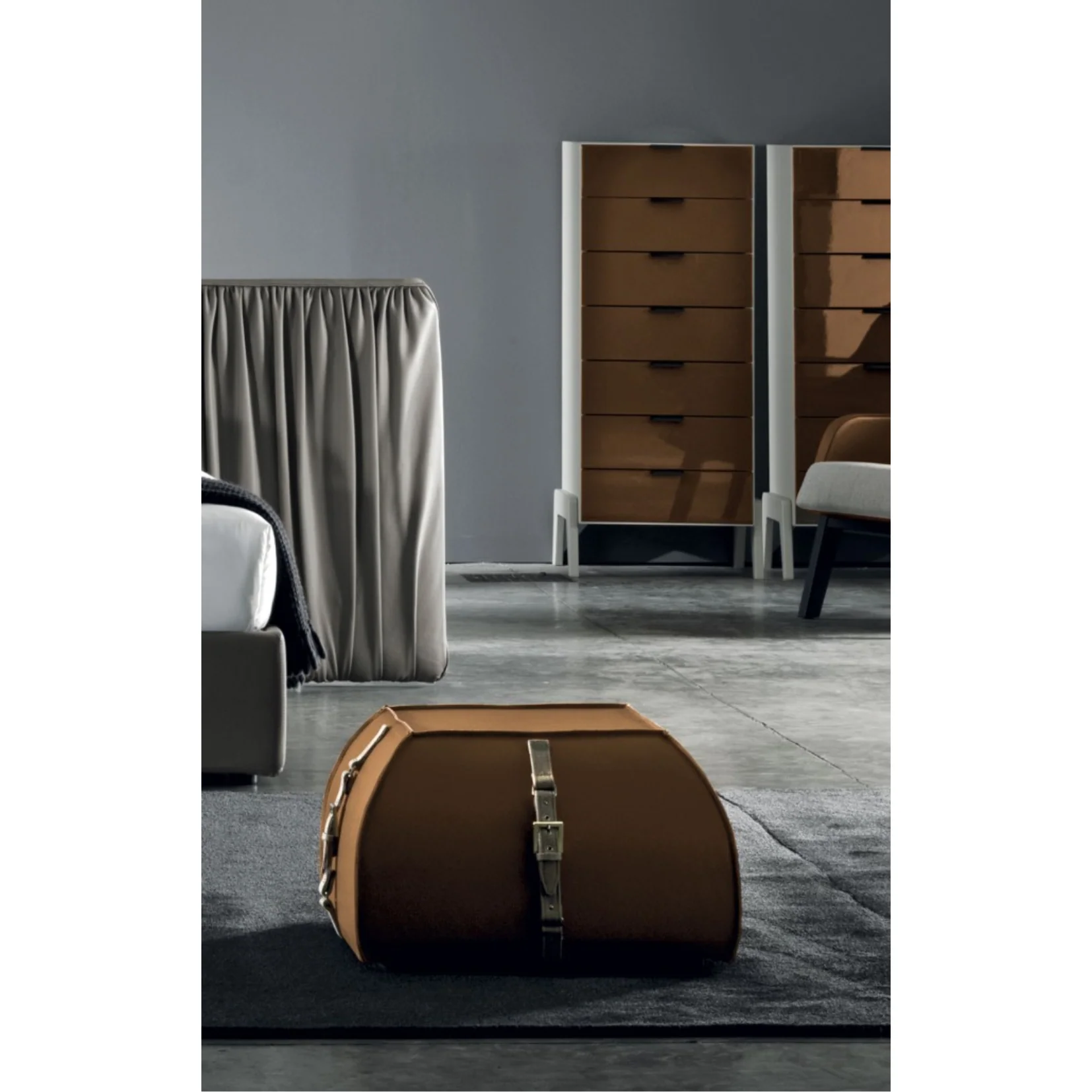 VIALARGA POUF | $4,481.00 - $7,776.00 - Image 1