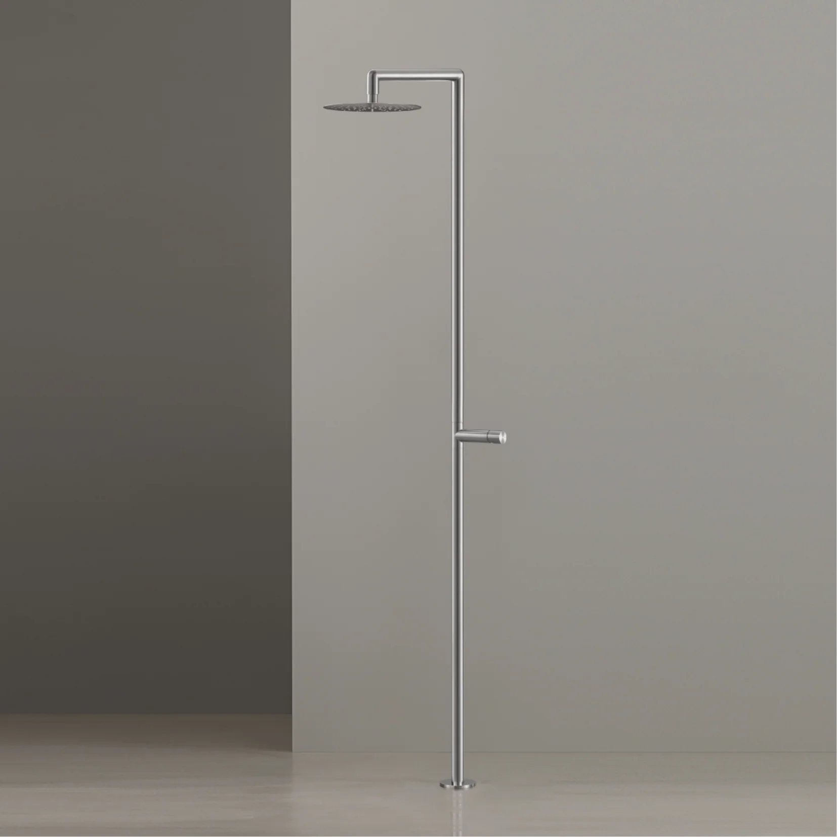 CAR161 | Free-standing outdoor shower | ,960.00 – ,855.00