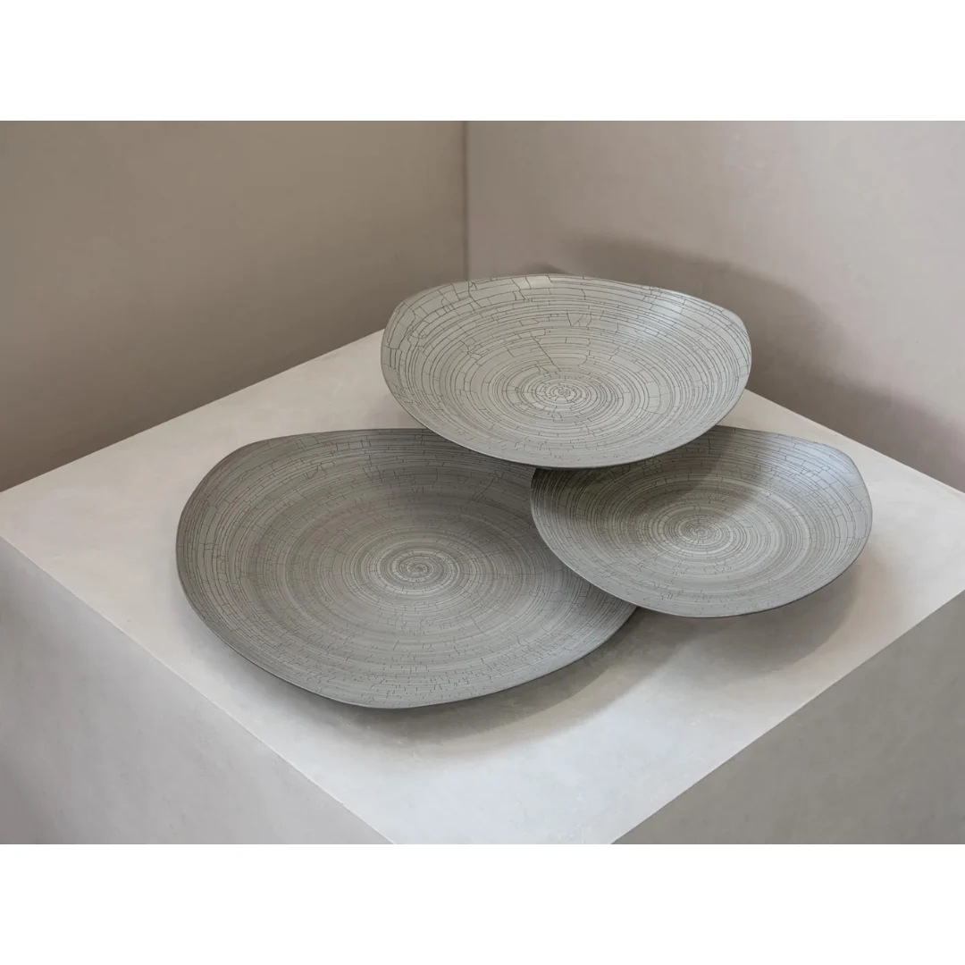 RINA MENARDI | TRIANGOLO CENTERPIECE | 0.00 – 6.00
