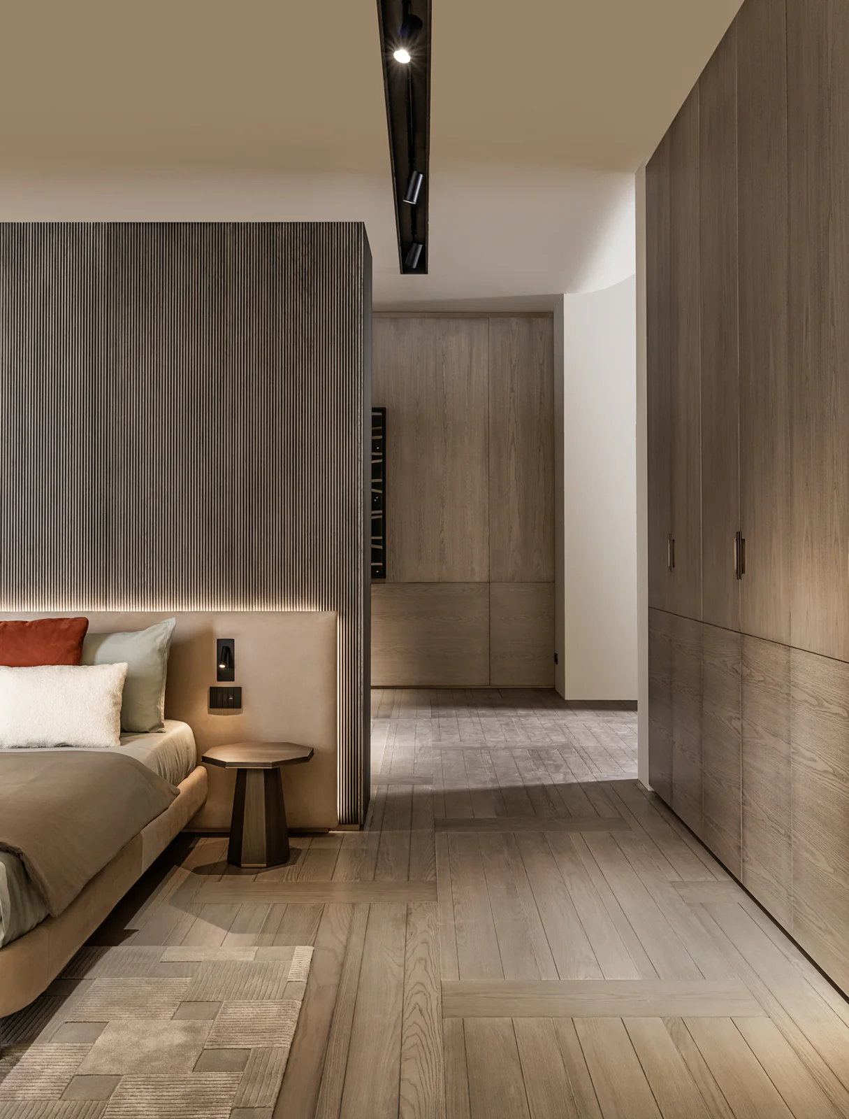 SHAKE | LINE BED | $15,830.00 - $18,278.00 - Image 3