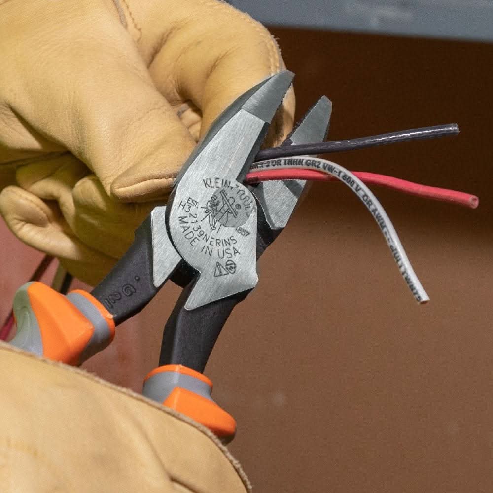 Klein Tools 2139NERINS Insulated Pliers, Side Cutters, 9-Inch - Image 3