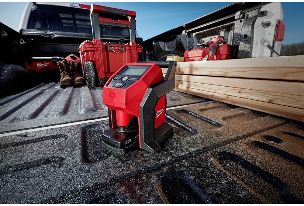 Milwaukee 2475-20 M12 Cordless Compact Tire Inflator, Tool Only (PROMO) - Image 3