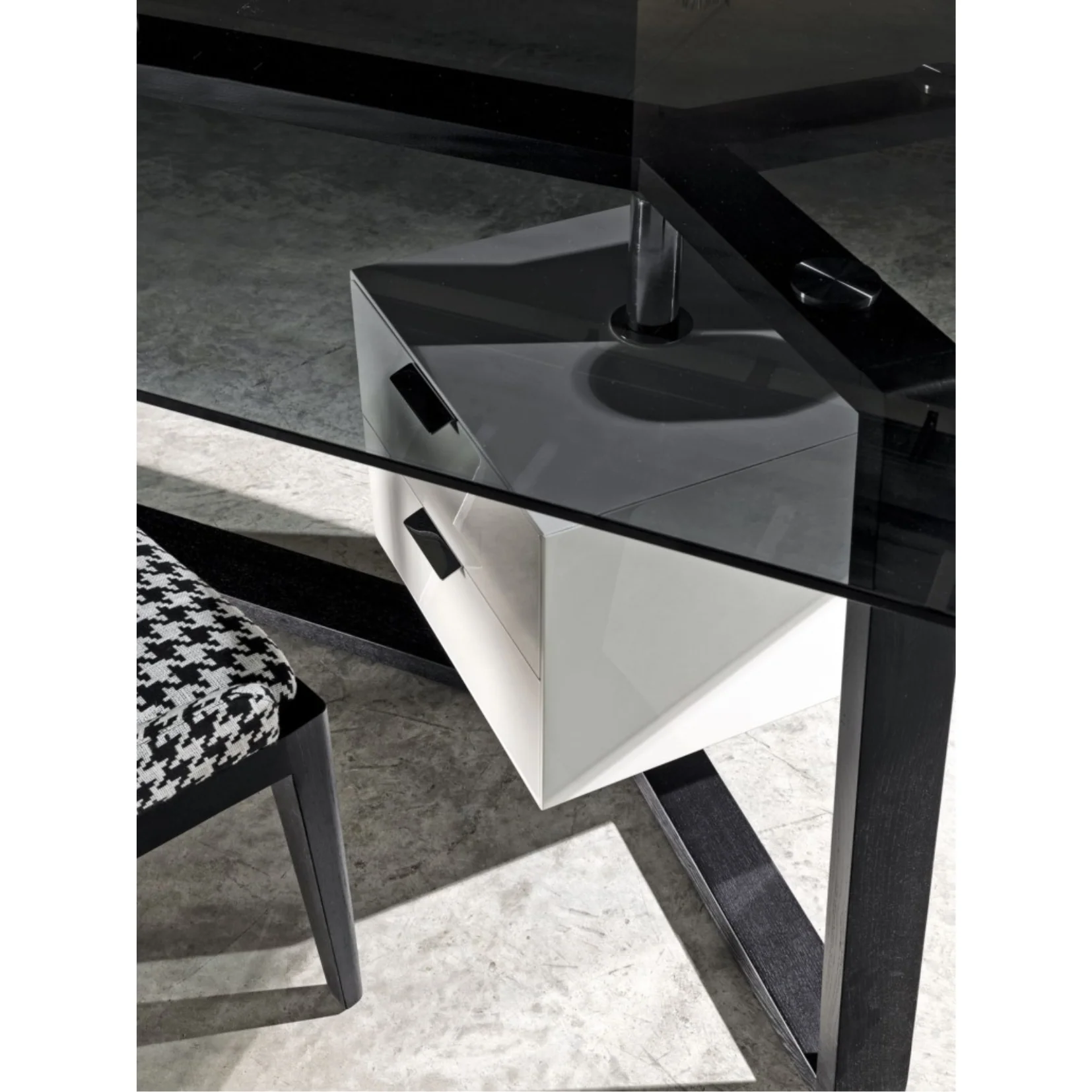 TRASTEVERE DESK | $9,940.00 - Image 2