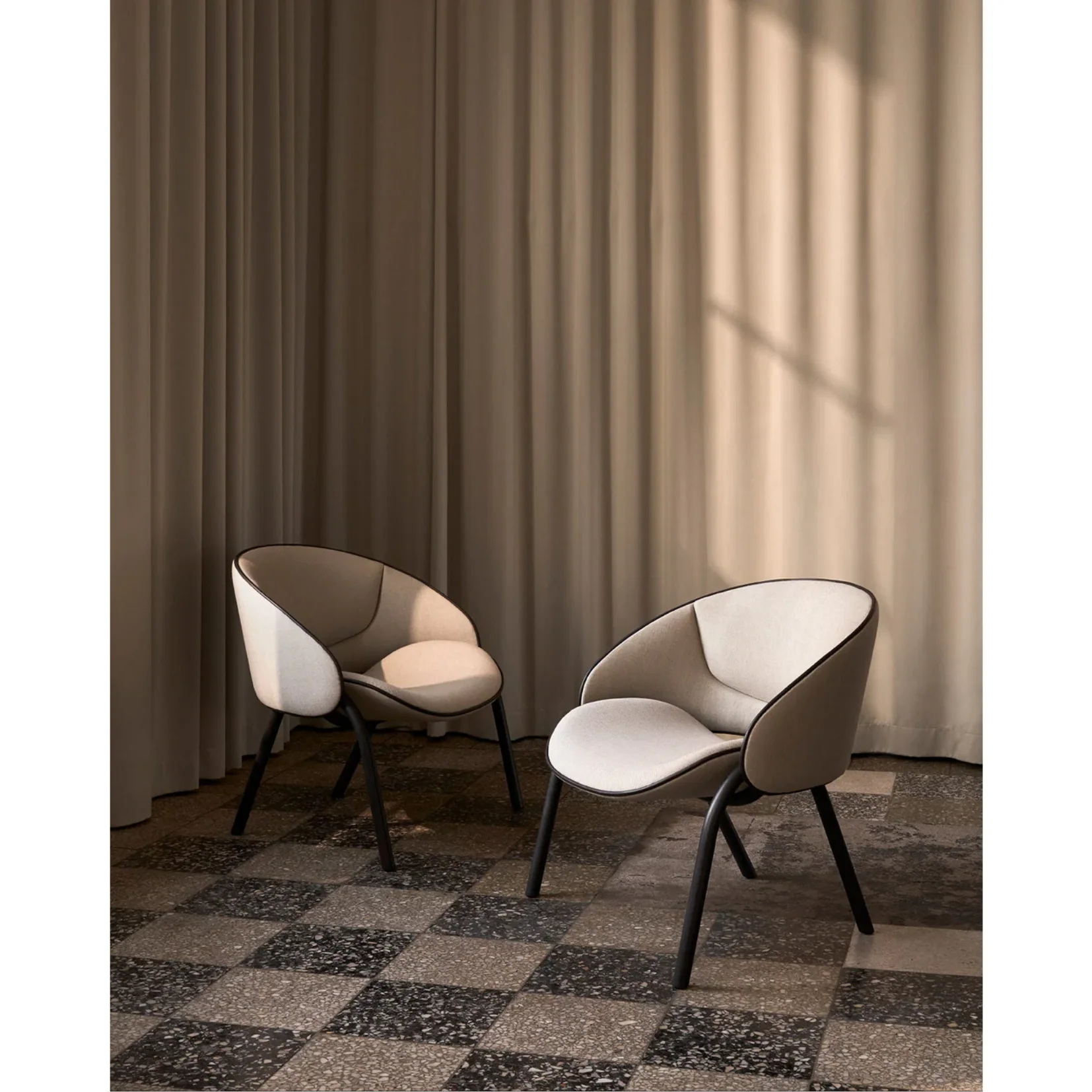 FOLIUM LOUNGE CHAIR | $2,582.00 - Image 3