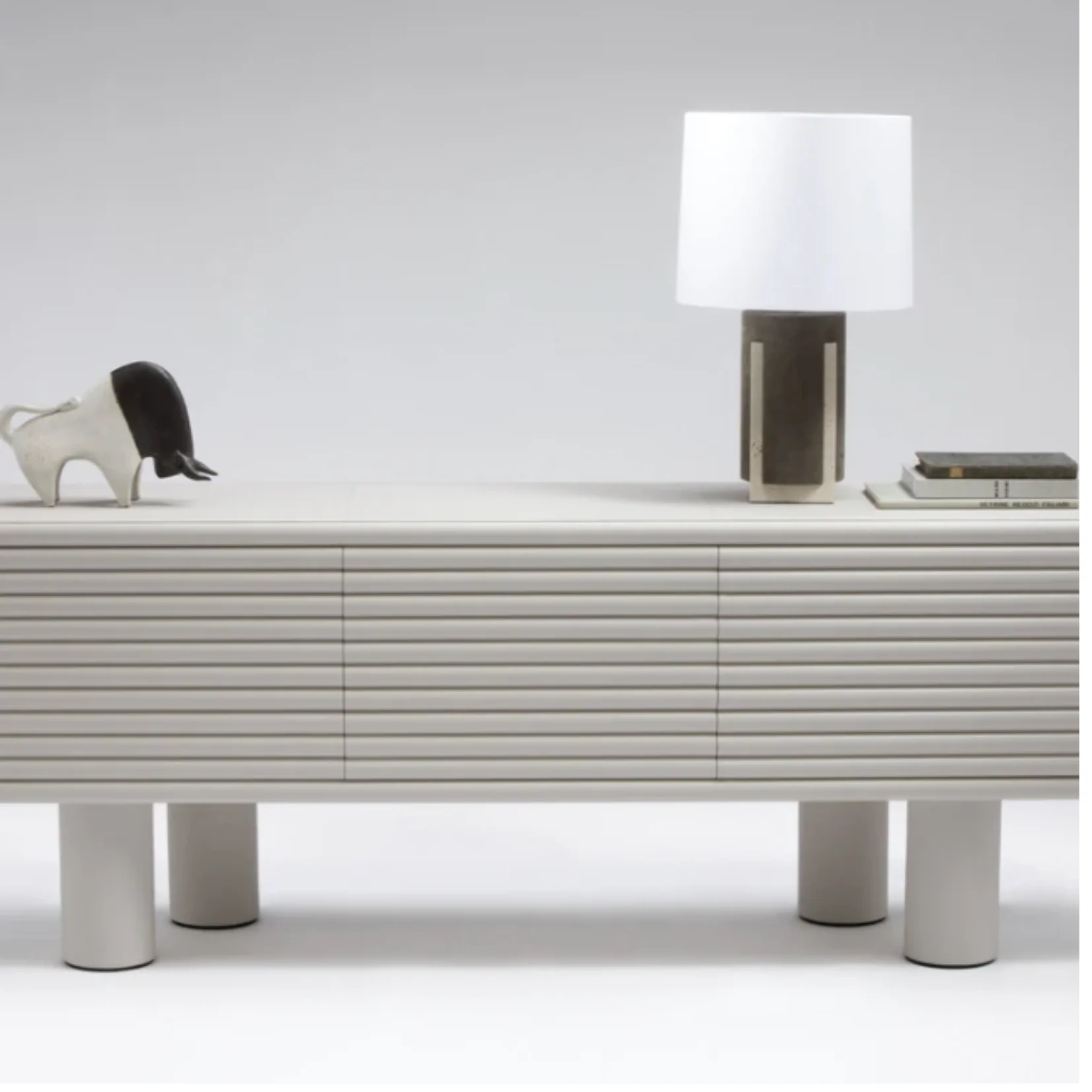GIOBAGNARA | SCALA MODERN WHITE LEATHER WOOD 3 DOOR SIDEBOARD | $ 11,365.00 - Image 2