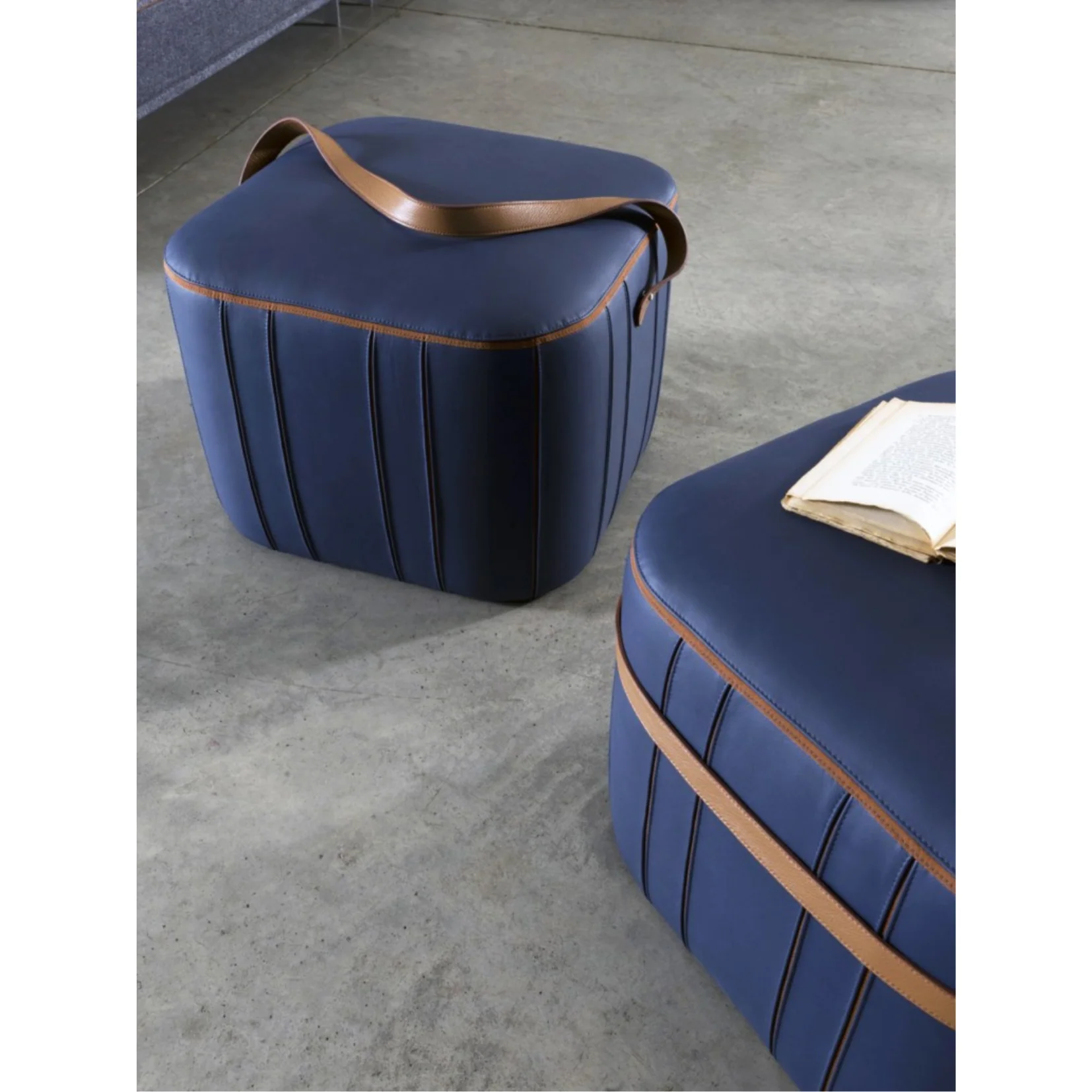 GRANTORINO POUF | $3,957.00 - Image 2