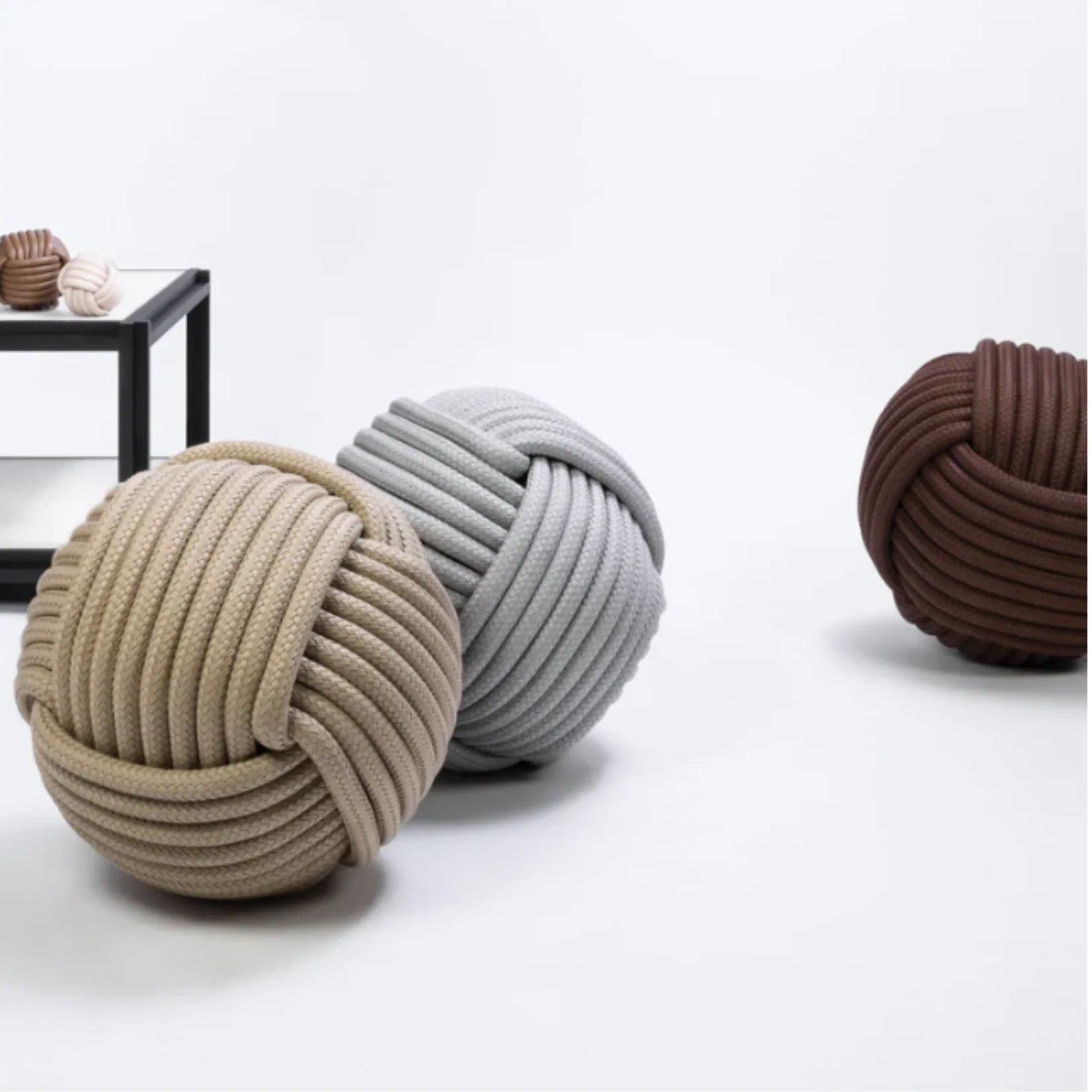 GIOBAGNARA | NODO COTTON POUF | $ 4,190.00 - Image 2