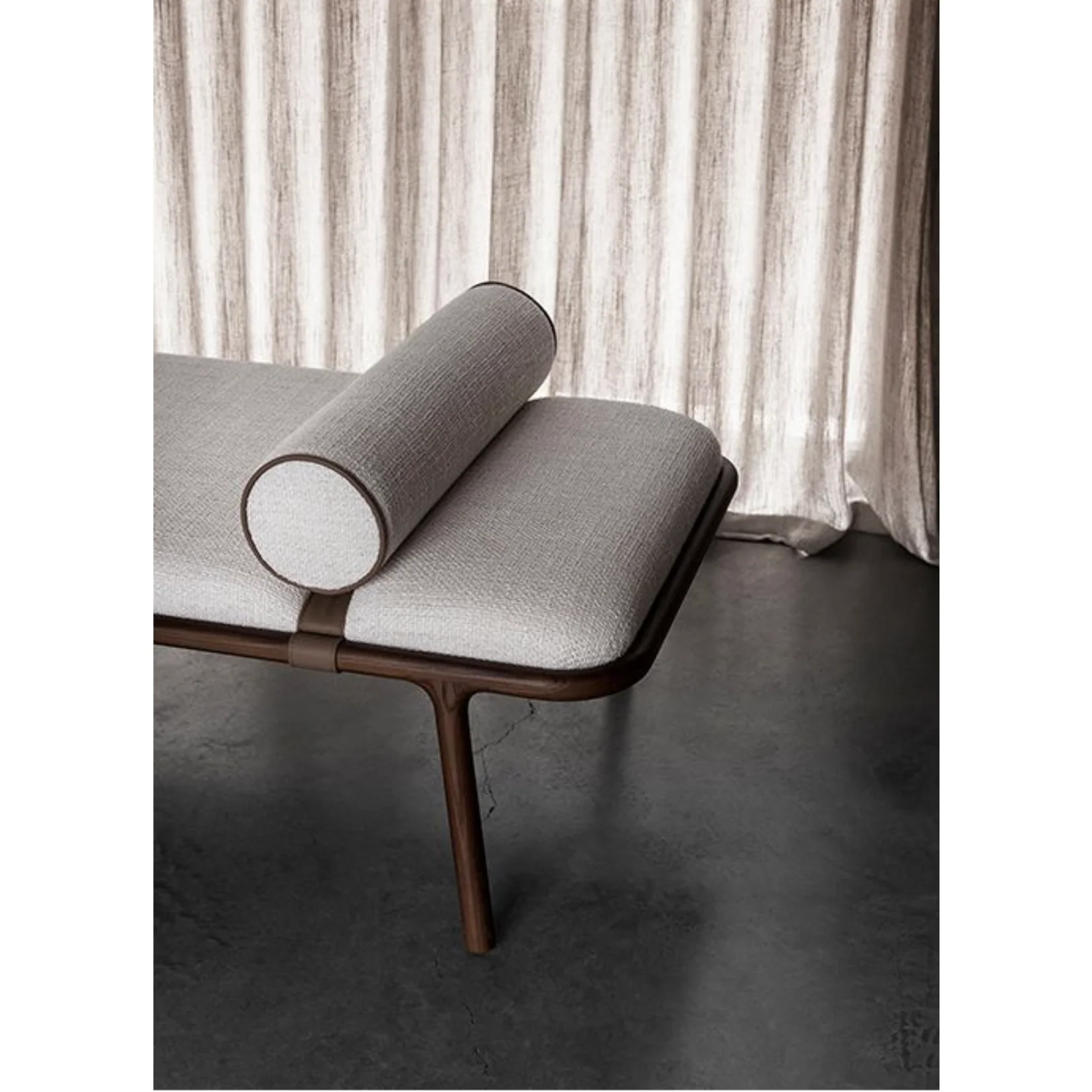 CARPANESE | BELTS BENCH - $6,600.00 - $9,600.00 - Image 2