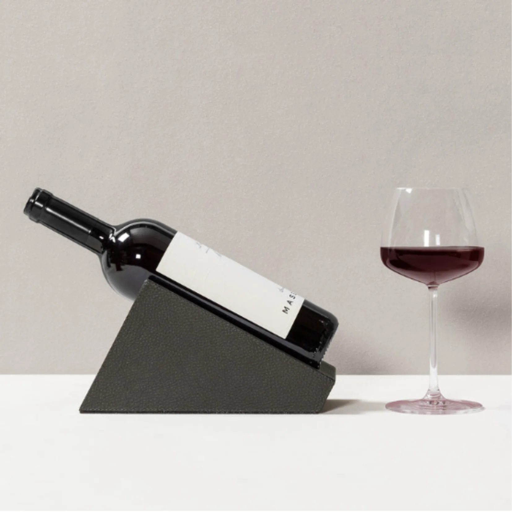 GIOBAGNARA | SUPERTUSCAN DARK GREEN WINE BOTTLE HOLDER | $ 365.00 - Image 2