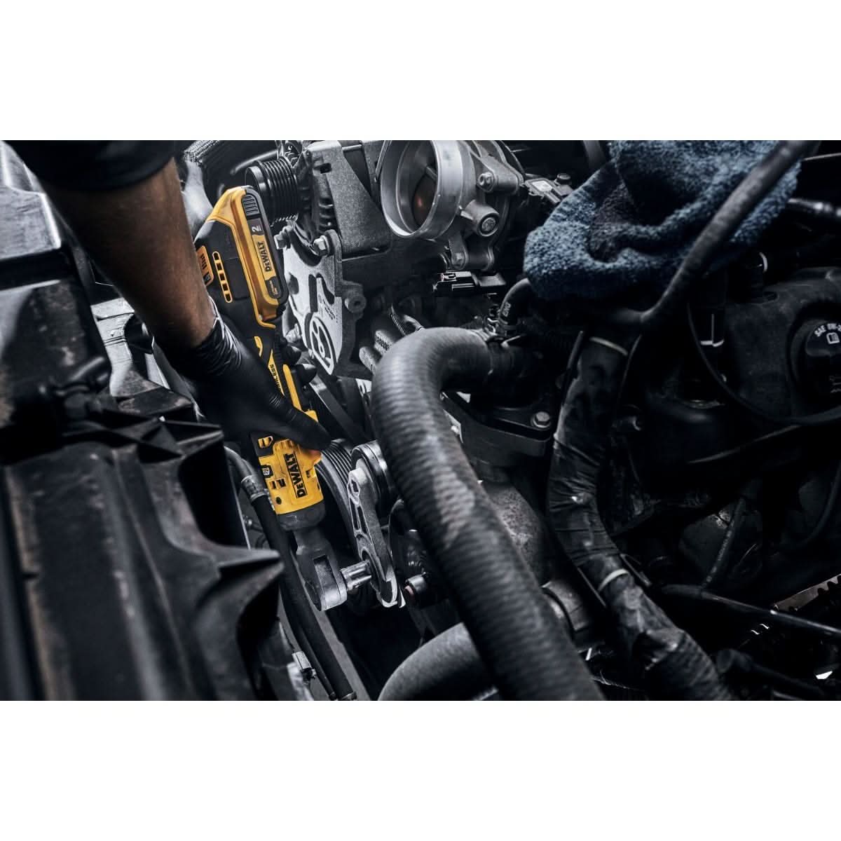DeWALT DCF513B ATOMIC 20V MAX Brushless Cordless 3/8-in. Ratchet, Tool Only - Image 2