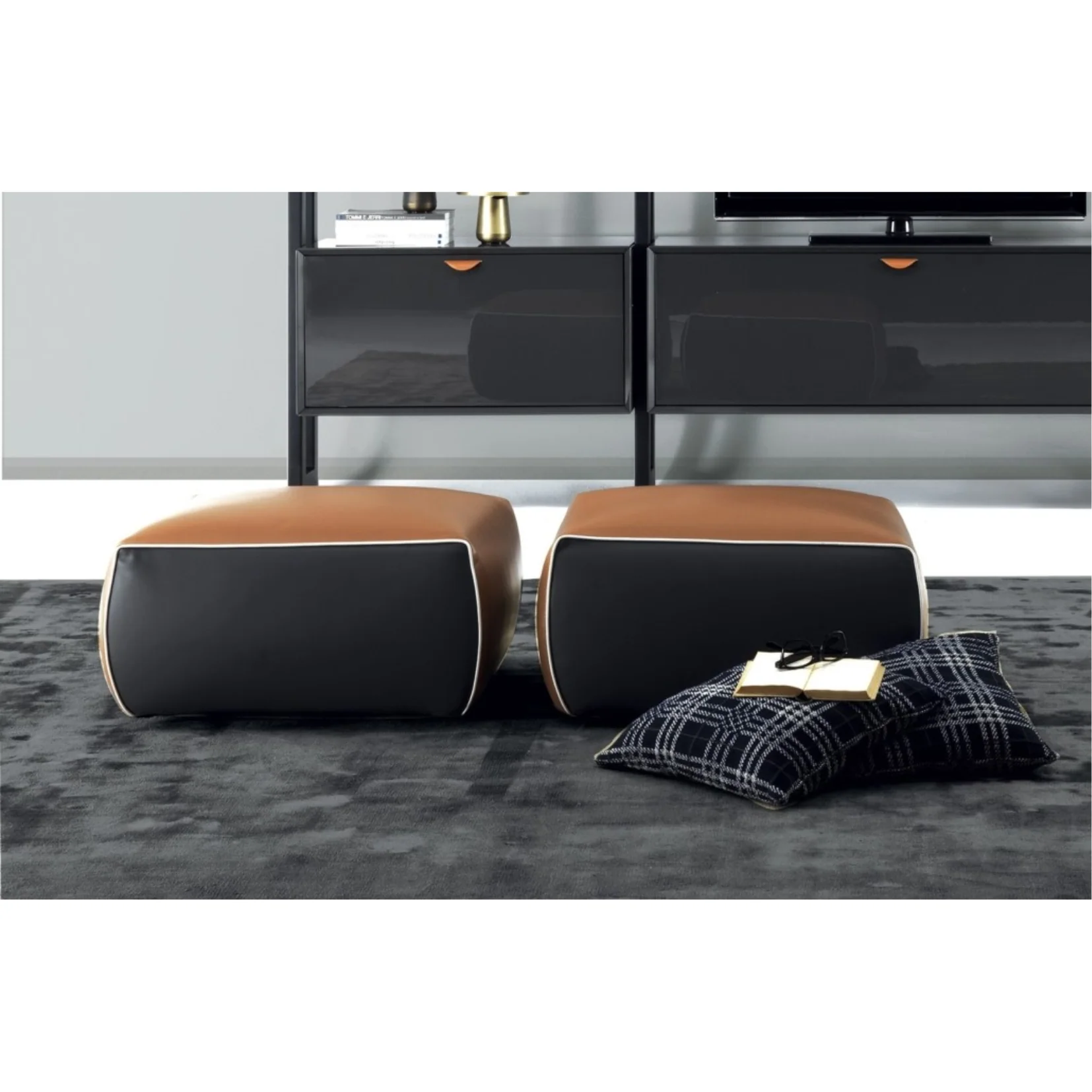 ALCAMO POUF | $4,141.00 - $5,892.00 - Image 3
