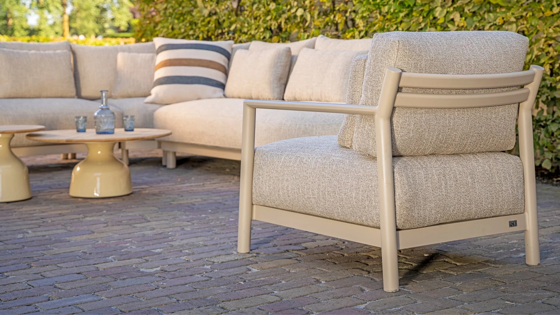 4 SEASONS OUTDOOR | MYKONOS LOUNGE CHAIR | $1,955.00 - Image 2