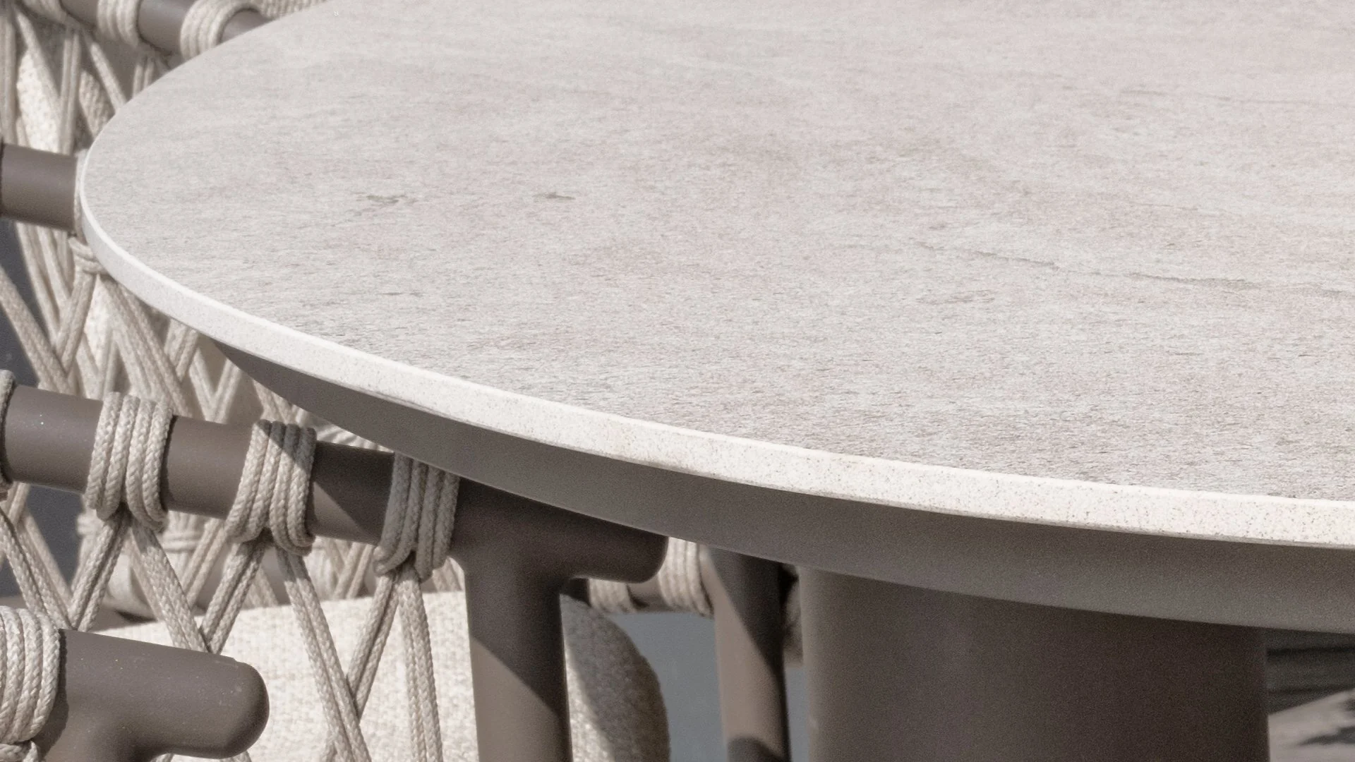 4 SEASONS OUTDOOR | ARIZONA ROUND TABLE TOP | $3,376.00 - Image 2