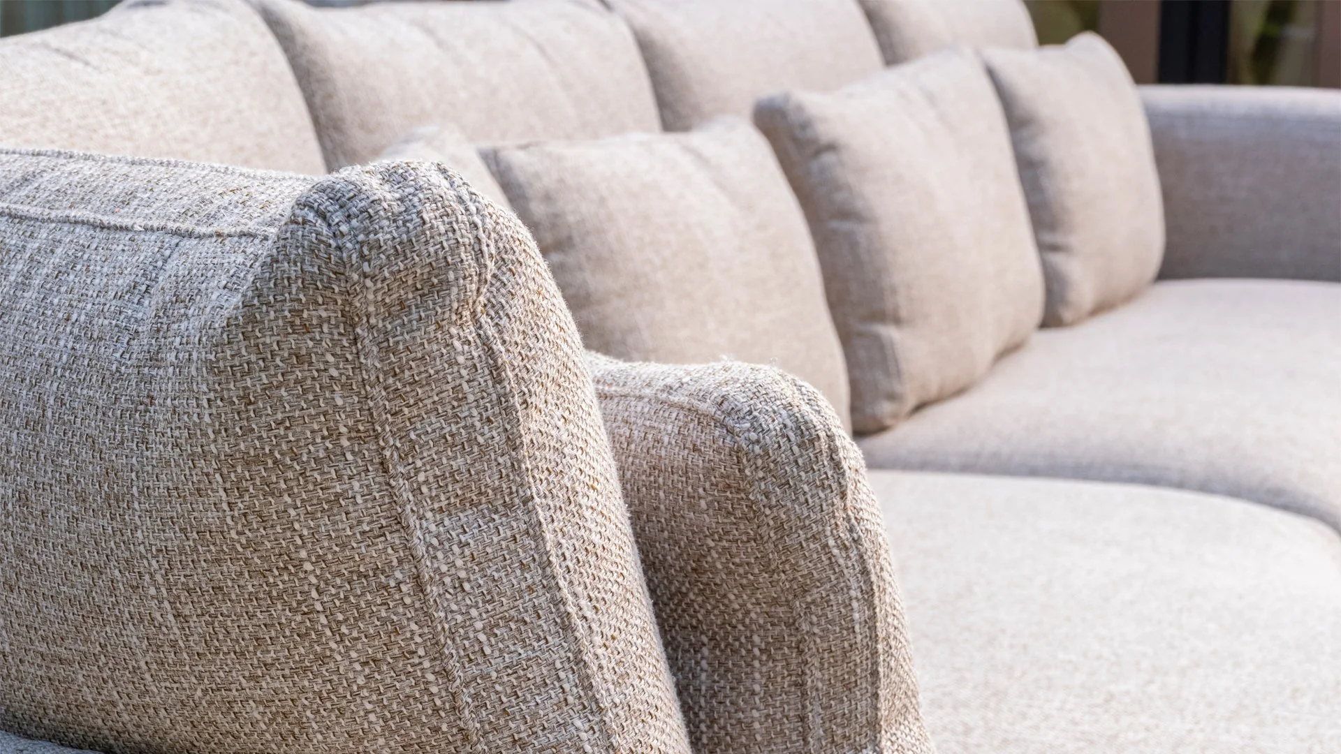 4 SEASONS OUTDOOR | SAFINA CHAISE LOUNGE RIGHT | $7,572.00 - Image 2