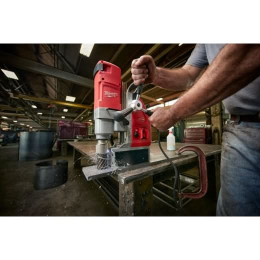 Milwaukee 4272-21 Corded Electromagnetic Drill Kit, 1-5/8" - Image 2