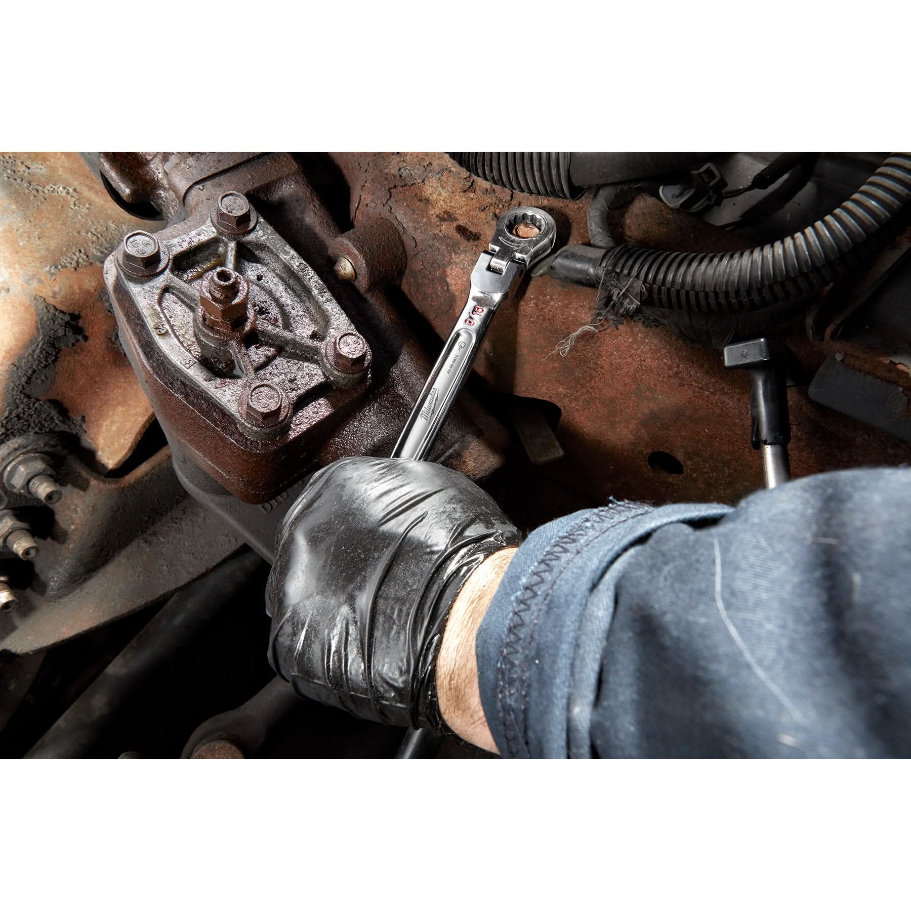 Milwaukee 45-96-9815 9/16-Inch Flex Head Combination Wrench - Image 2