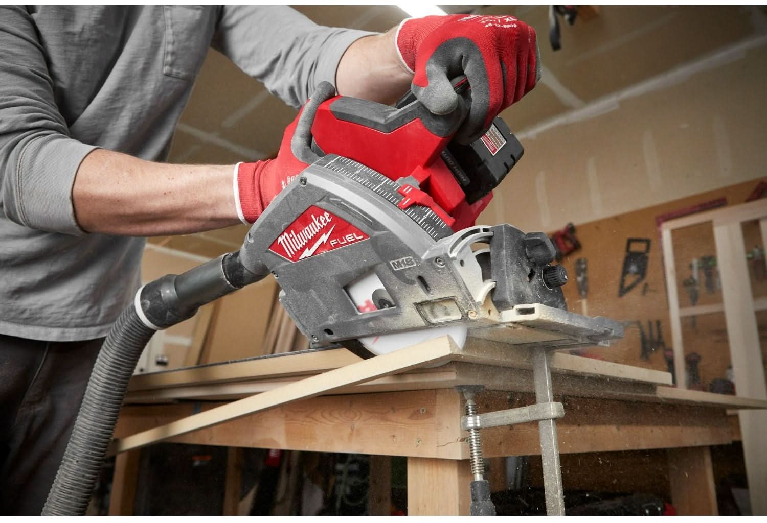 Milwaukee PROMO 48-08-0573 Track Saw Guide Rail Clamps, 2-Pack (PROMO) - Image 3