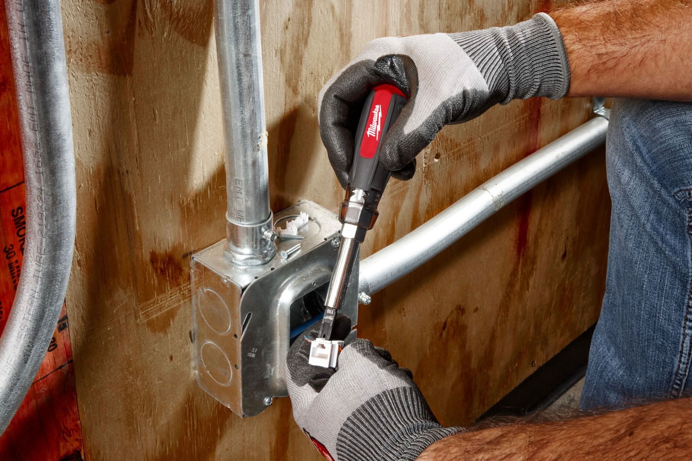 Milwaukee 48-22-2902 9in1 Punchdown Multi-Bit Screwdriver - Image 2
