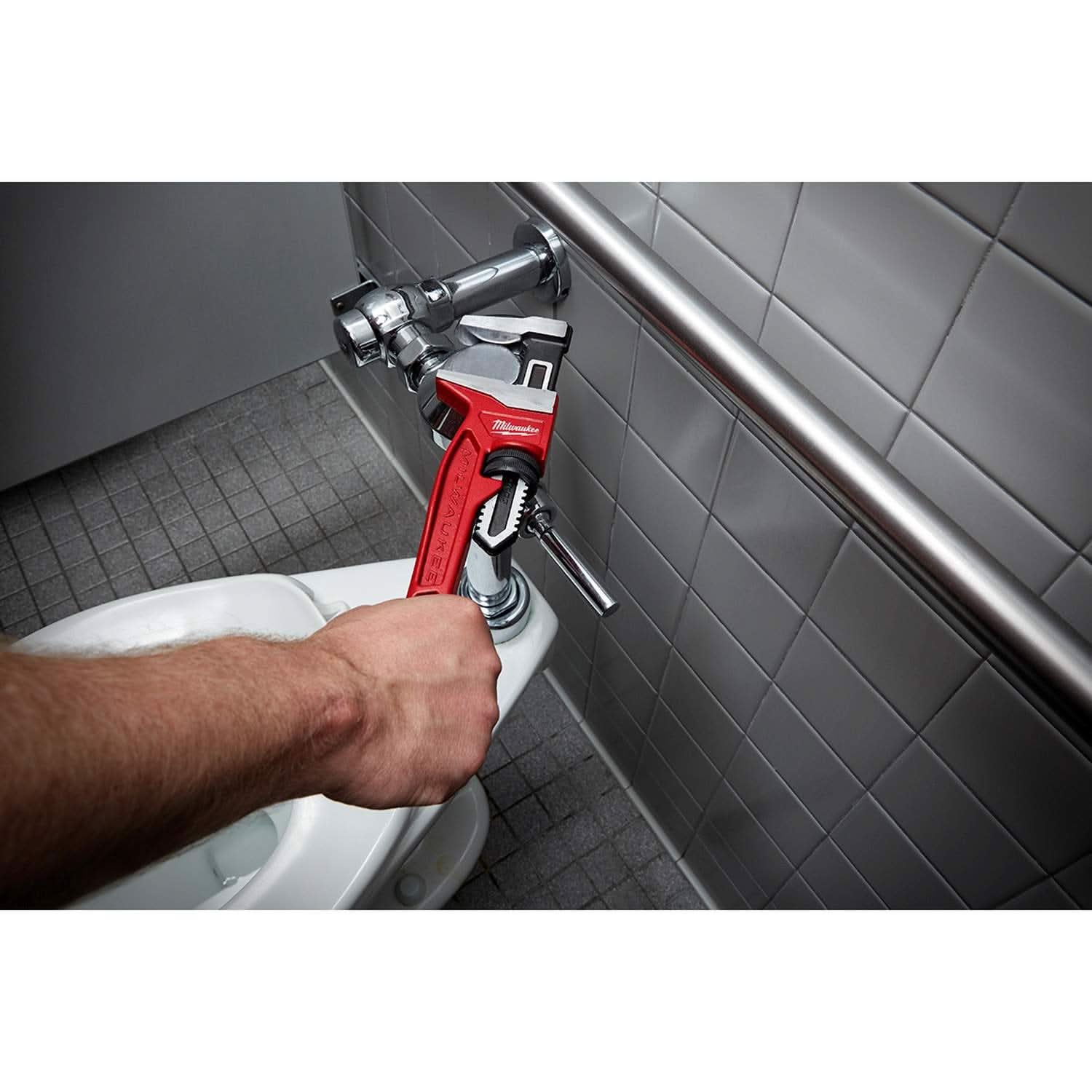 Milwaukee 48-22-7186 12" Smooth Jaw Pipe Wrench - Image 2