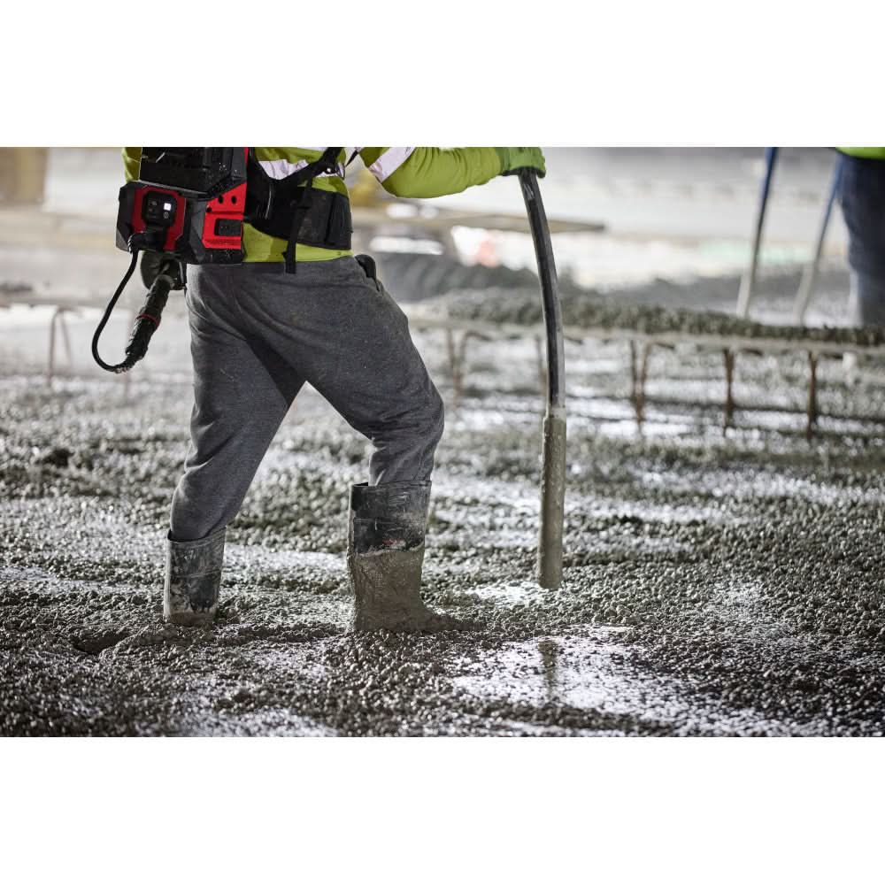 Milwaukee 48-37-0718H MX FUEL High Cycle Concrete Vibrator 7 ft. Whip w/ 1.75 in. Head - Image 3