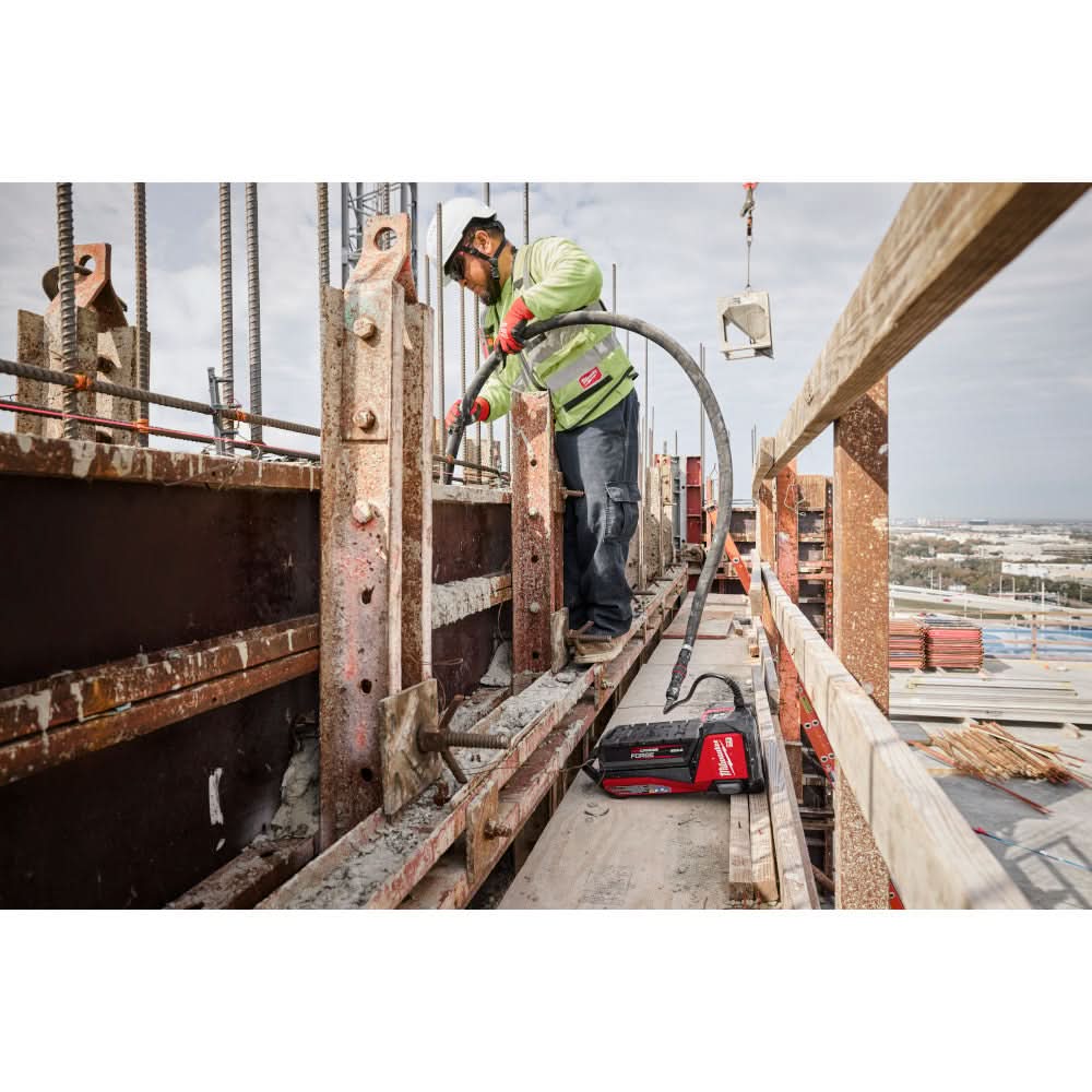 Milwaukee 48-37-1618H MX FUEL High Cycle Concrete Vibrator 16 ft. Whip w/ 1.75 in. Head - Image 2