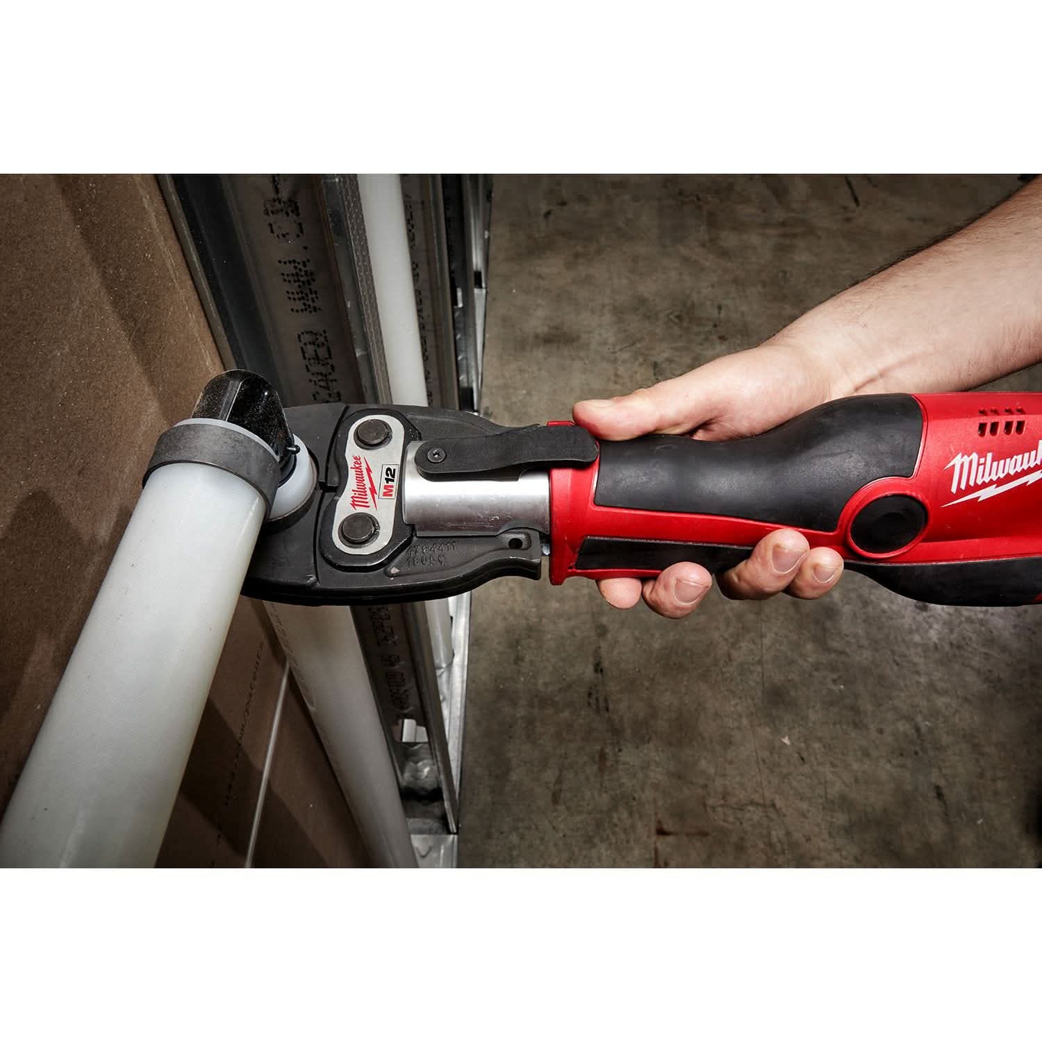 Milwaukee 49-16-2456C 1-1/2" PEX Crimp (F1807) Jaw for M12 FORCE LOGIC Press Tool - Image 2