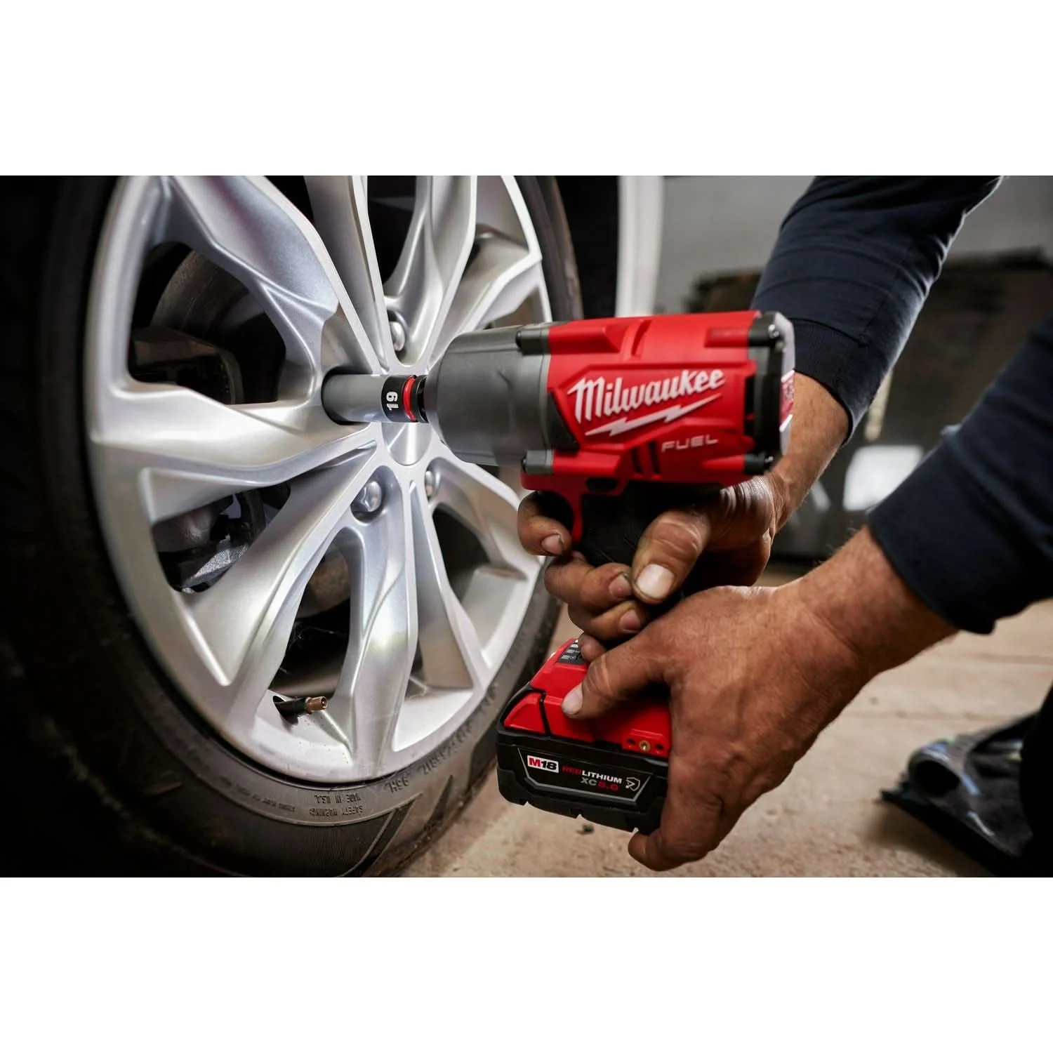 Milwaukee 49-66-7832 SHOCKWAVE Impact Duty 1/2 Drive SAE & Metric 9PC Lug Nut Wheel Socket Set - Image 2