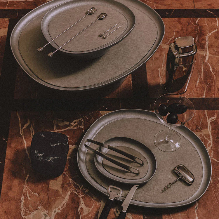 GIOBAGNARA | MARIS EXTRA LARGE ROUND GREEN RAISED TRAY BY KELLY WEARSTLER | $1,990.00 - Image 3