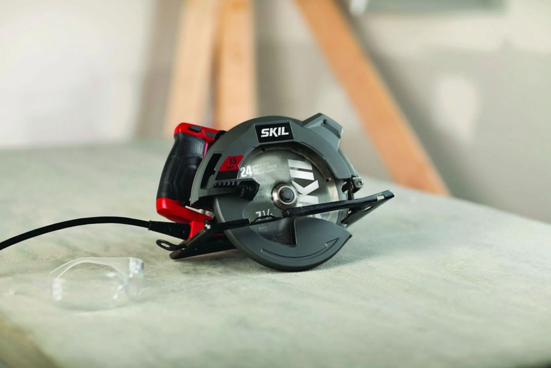 SKIL 5280-01 Corded 7-1/4" Corded Circular Saw with Laser - Image 3