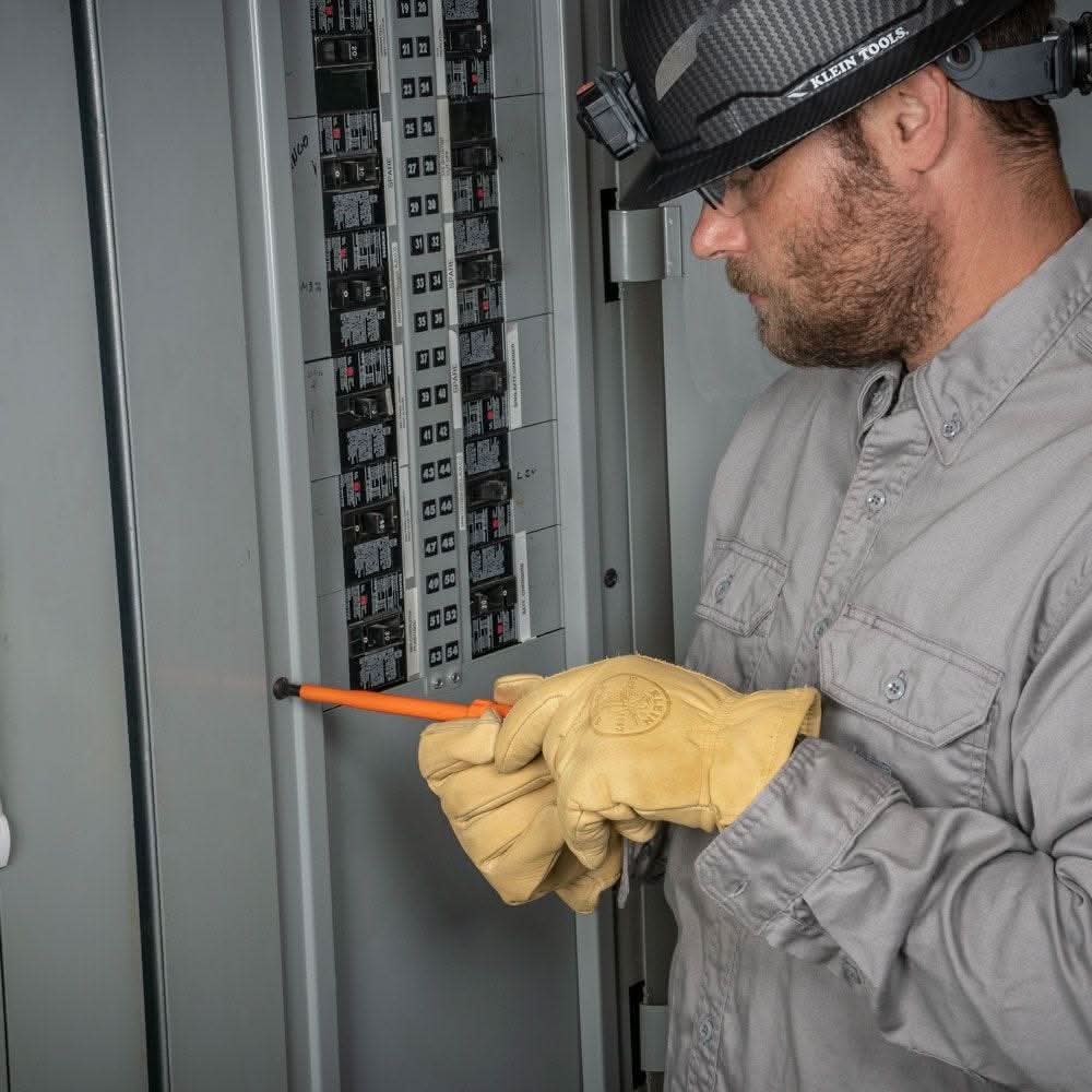 Klein Tools 6866INS Insulated Screwdriver, 5/16-Inch Cabinet Tip, 6-Inch Shank - Image 2