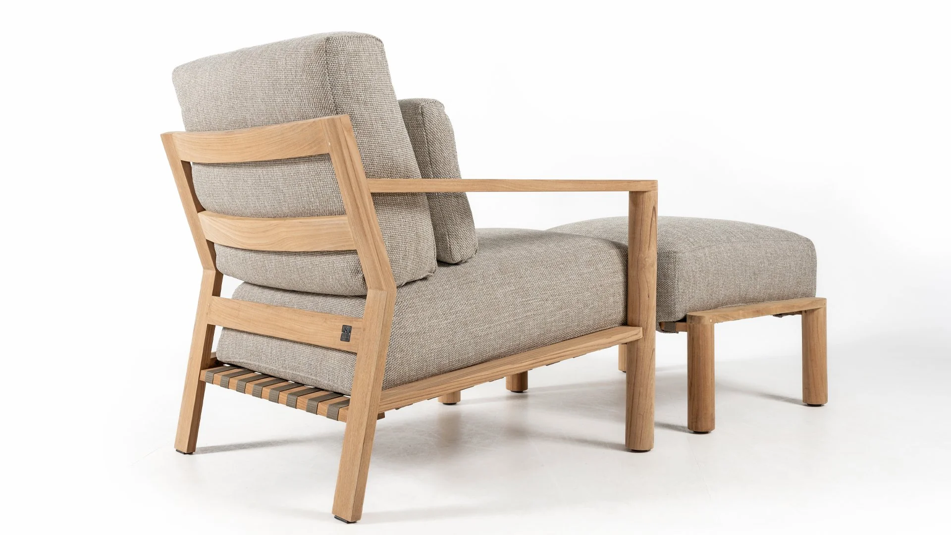 4 SEASONS OUTDOOR | LUCAS LIVING CHAIR | $2,531.00 - Image 3