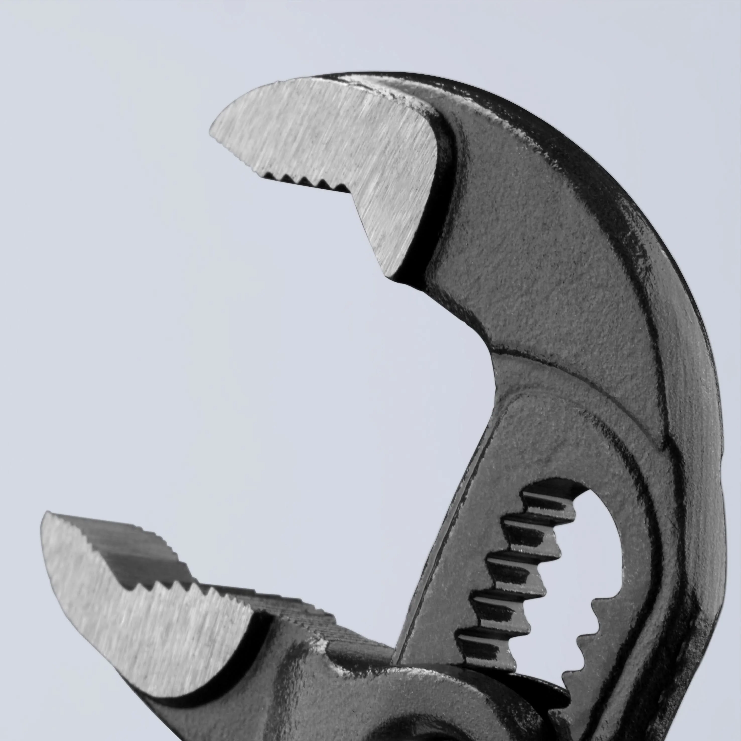 Knipex 87 01 125 SBA 5 in. Cobra Water Pump Pliers - Image 3