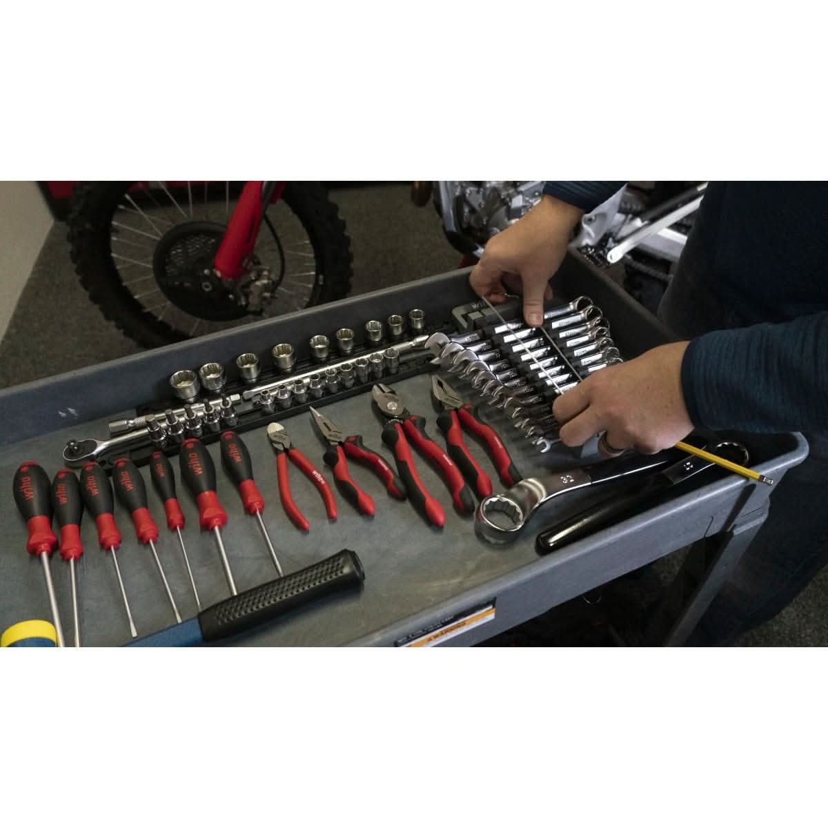Wiha 90615 76-Piece Motocross Mechanic Tool Kit - Image 3
