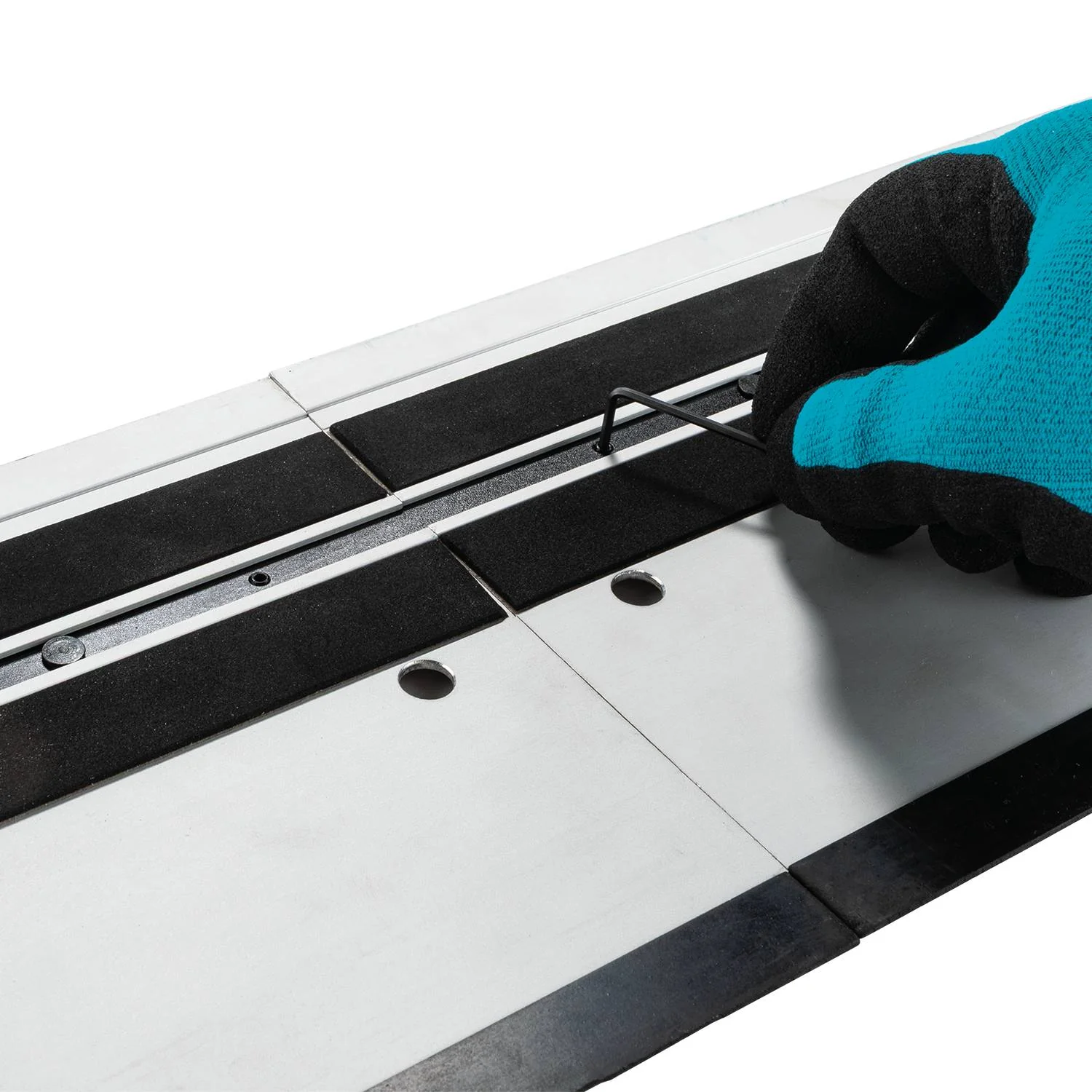 Makita 198885-7 Guide Rail Connector Kit for Track Saws, 2-Pack - Image 2