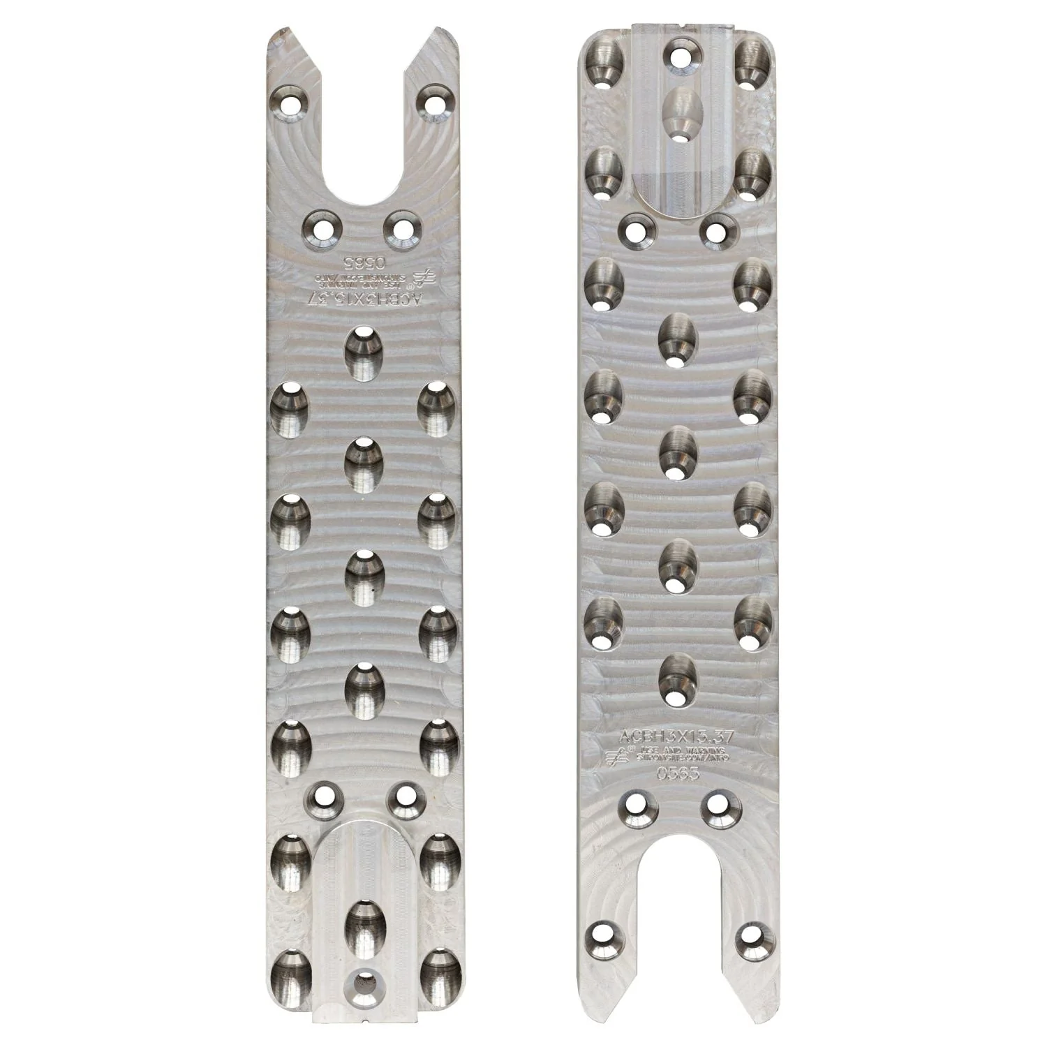 Simpson Strong-Tie ACBH3X15.37-KT ACBH 3-in. x 15-3/8-in. Joist-to-Beam Concealed Hanger w/ Screws - Image 3