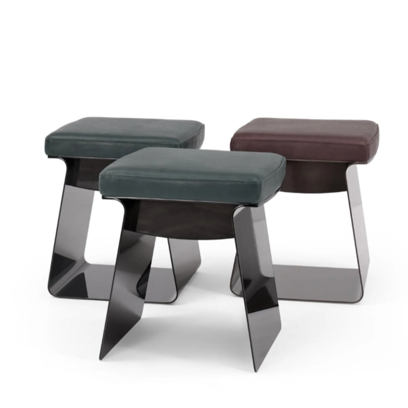 CLIO POUF - $4,490.20 - Image 1