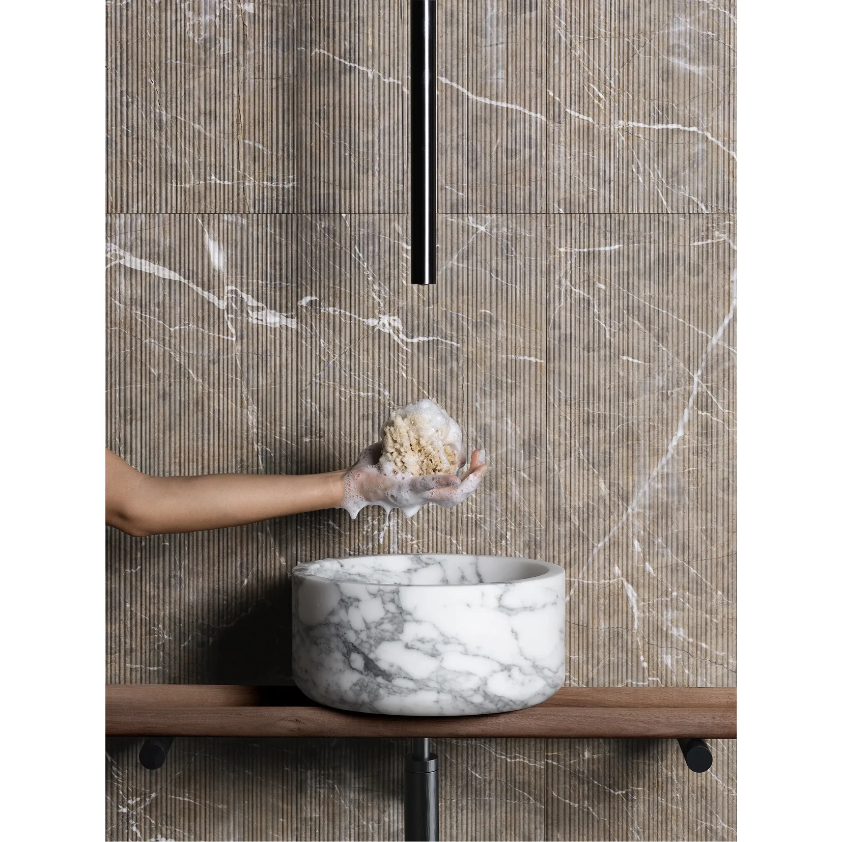 LUCE DI CARRARA | BOLD CEILING MOUNTED FACET | $305.33 - Image 1