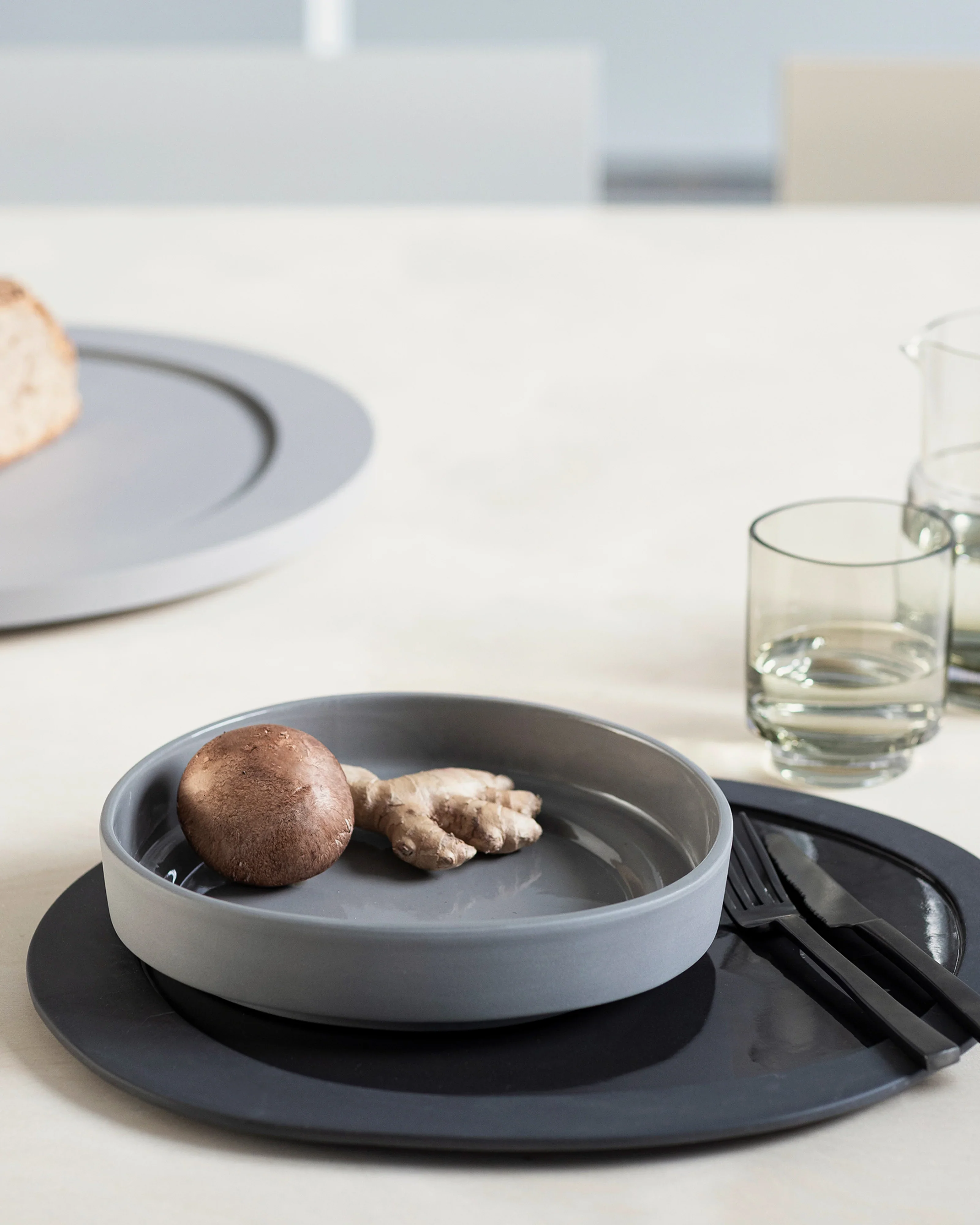VALERIE OBJECTS | INNER CIRCLE HIGH PLATE. LIGHT GREY BY MARTEEN BAAS | $69.00 - Image 2