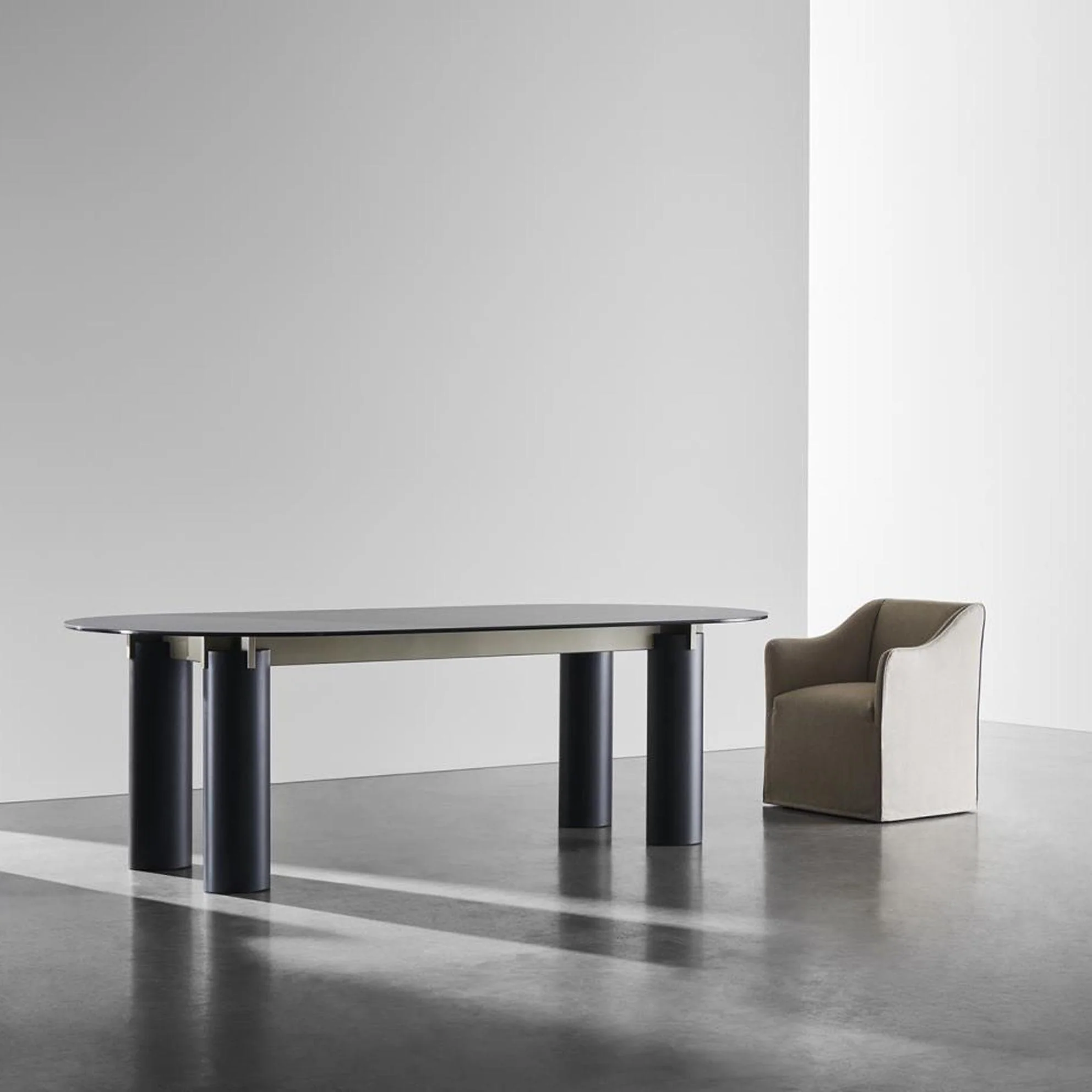 GERVASONI | DAEN 34 OVAL TABLE | $10,829.00 - Image 2