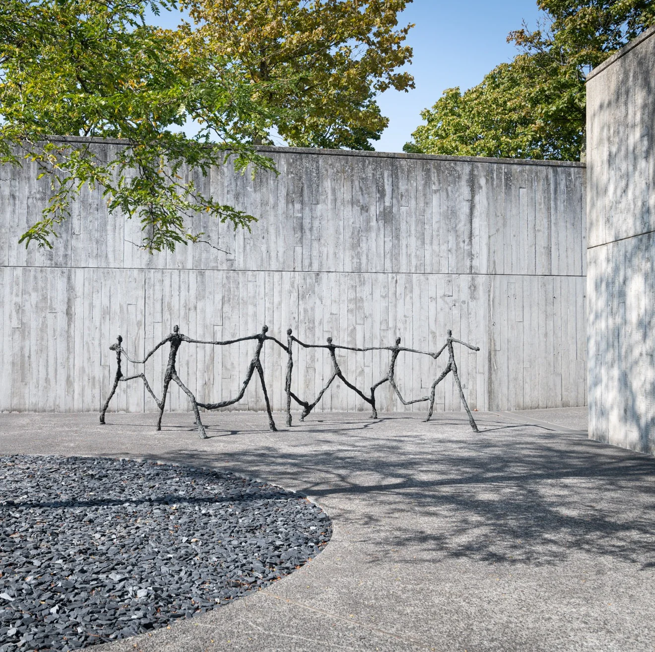 GARDECO | TO CELEBRATE - TO CHEER - ANN VRIELINCK | $27,895.00 - $30,412.00 - Image 1