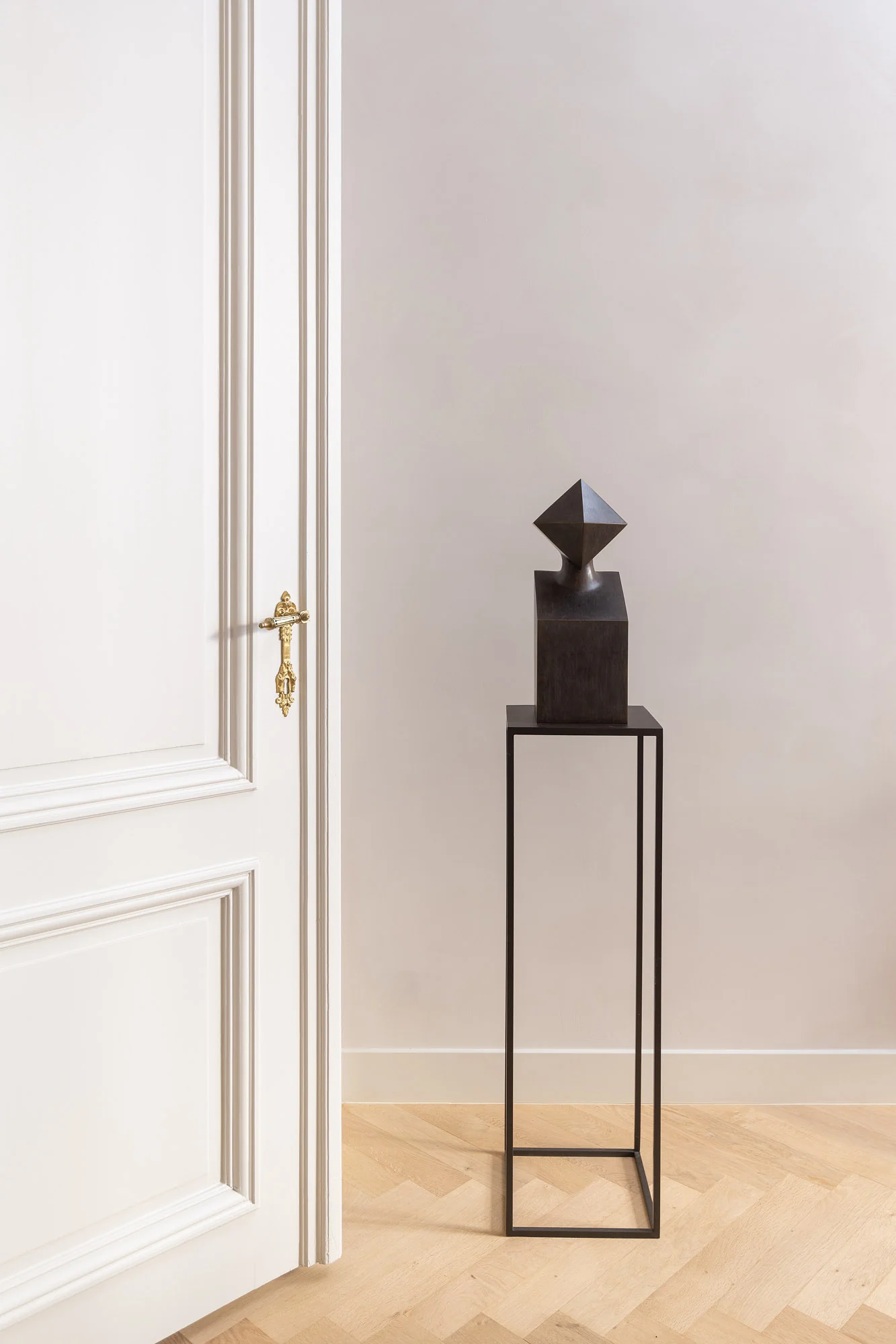 GARDECO | THE MUSES MELPOMENE- ORN PORCELAIN | $3,685.00 - Image 2