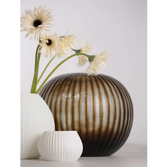 GUAXS NAGAA In White - $80.00 - $317.00 - Image 2