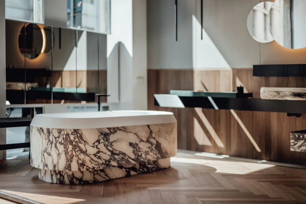 AGAPE | LARIANA BATHTUB | $12,833.00 - $14,784.00 - Image 2